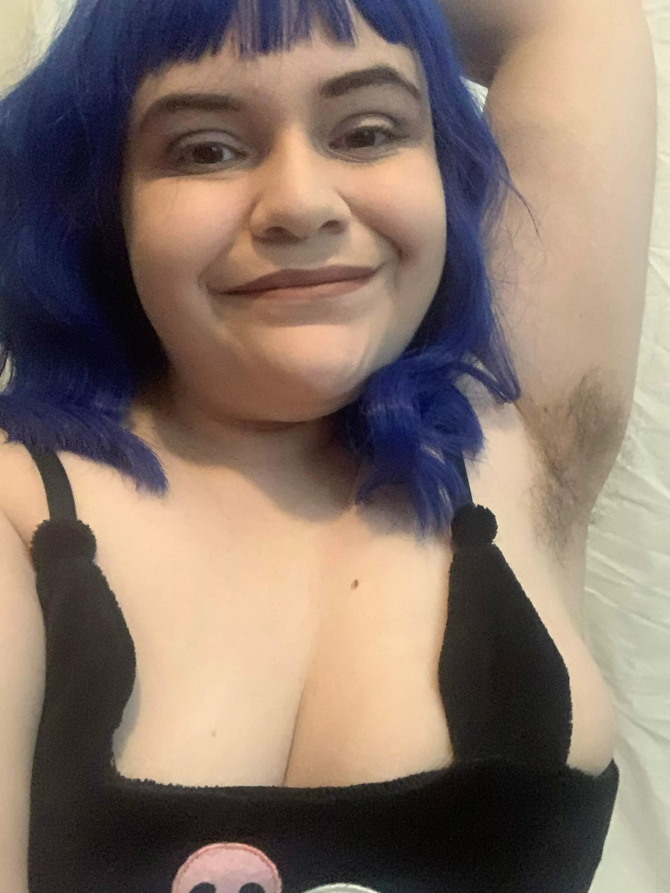 I want your cum dripping from my armpit hair posted by scoobsboob