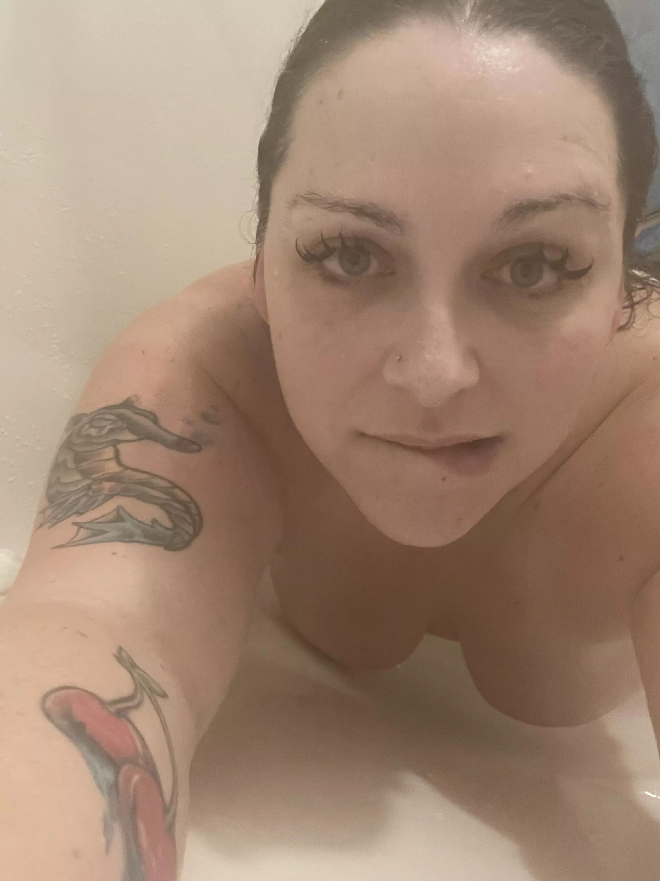 I was feeling so dirty.. had to take a hot shower ðŸ˜» posted by DickDevil420