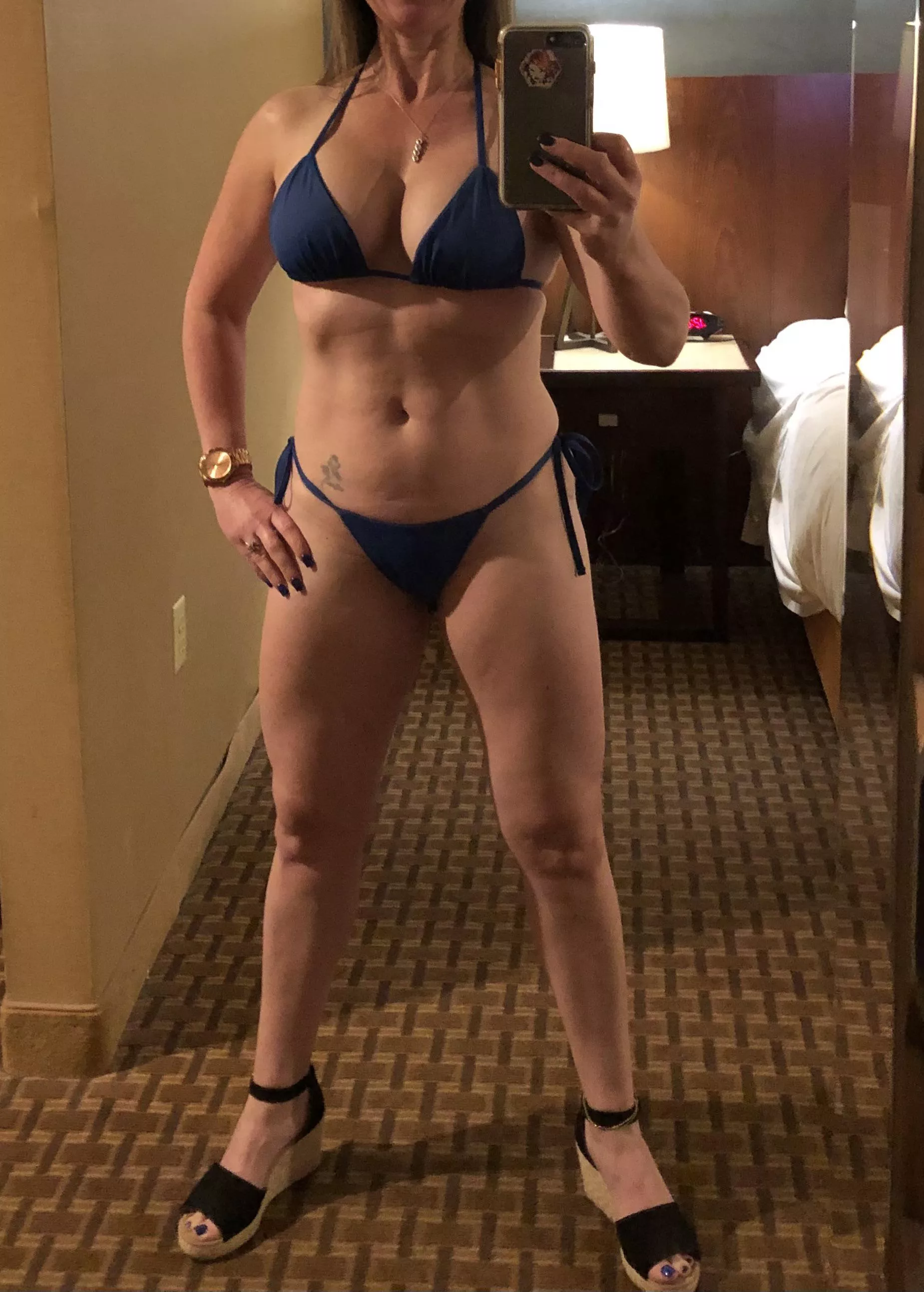 I wonder if anyone appreciated this Milf at the hotel pool today? posted by verysexywife420