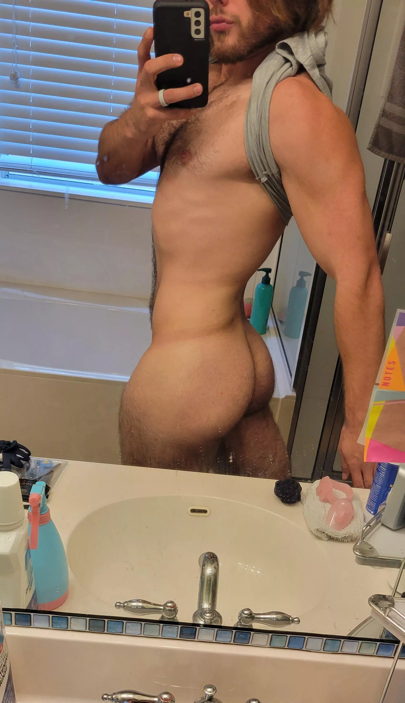 I would gladly bend over for the right daddy posted by straightguy200