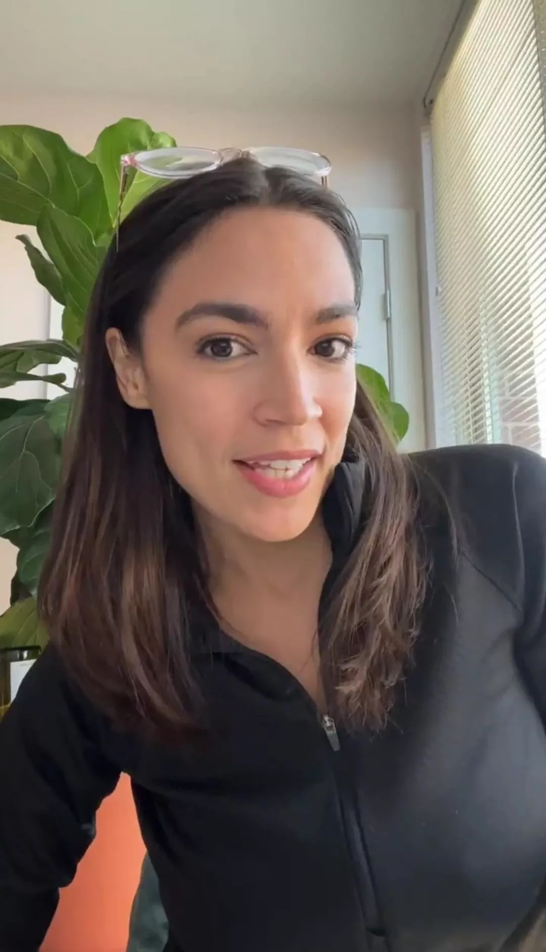 I'd absolutely love some spicy pillow talk with AOC posted by XLJamieSnack