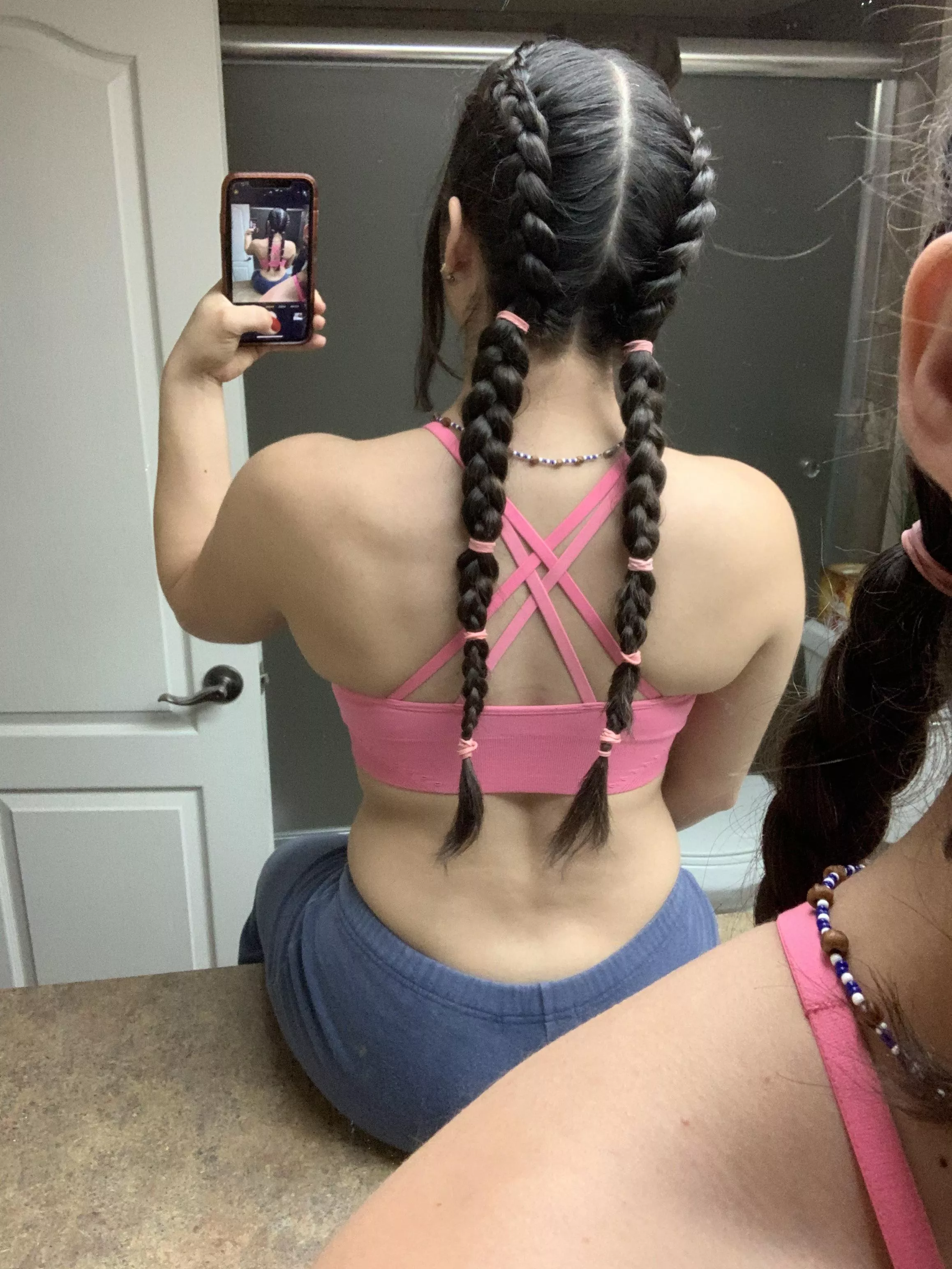 I’d love to wear this hairstyle at the gym next time I go. posted by theleanlioness