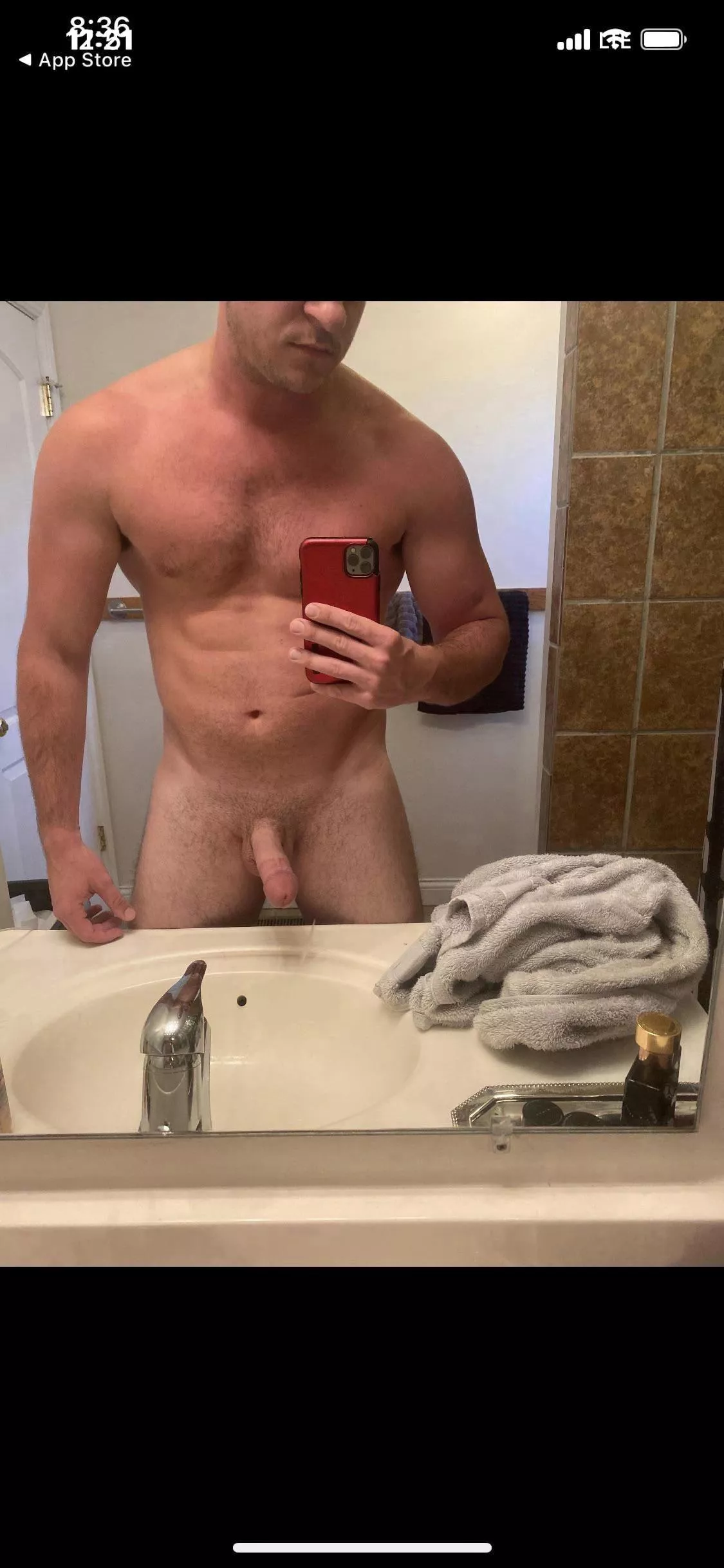 If you like muscular guys with nice cocks, message me(; posted by Brendan0324