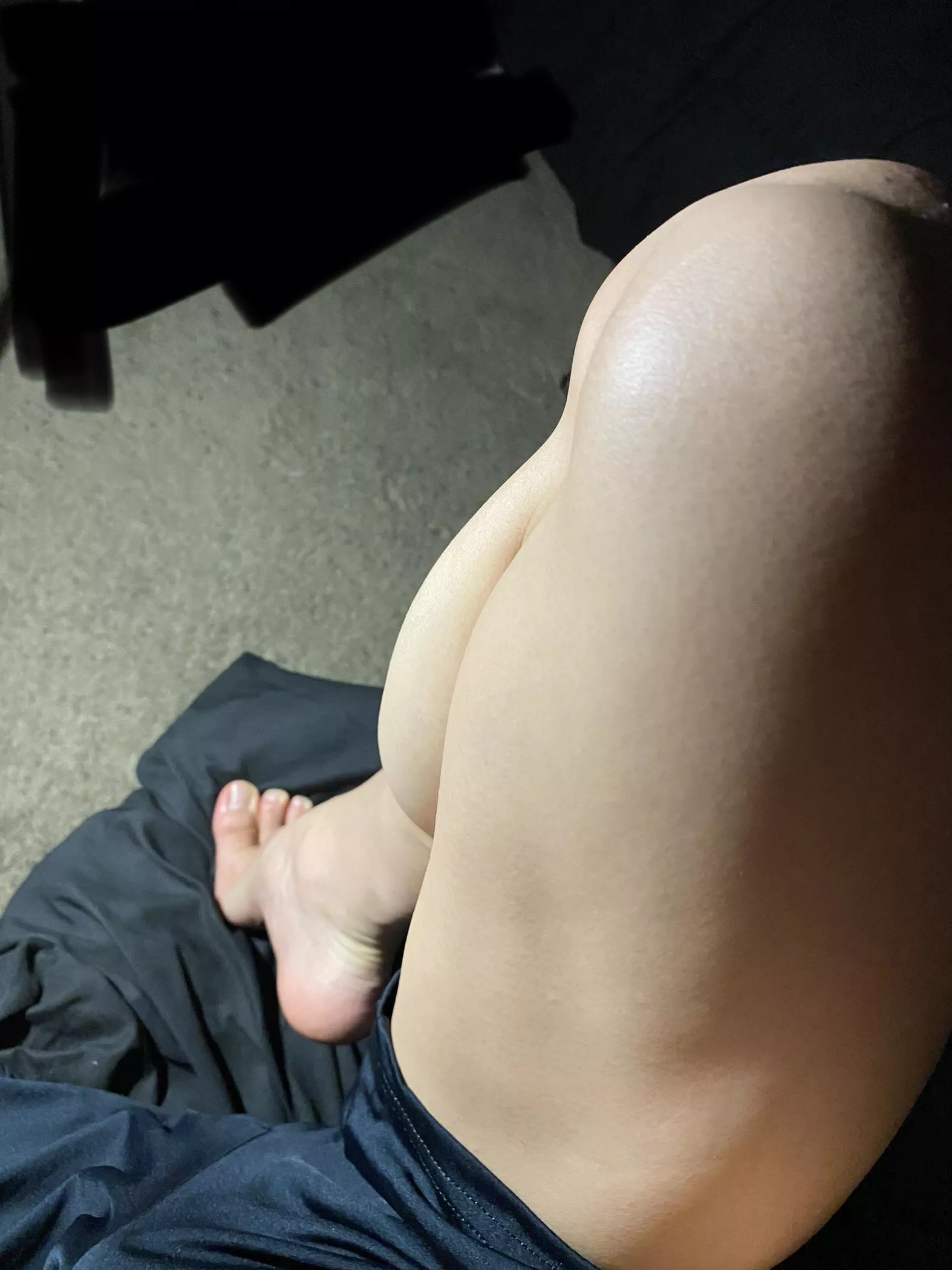 If you like prettyboys with some muscle in their smooth ass legsðŸ¤· posted by King_Calves