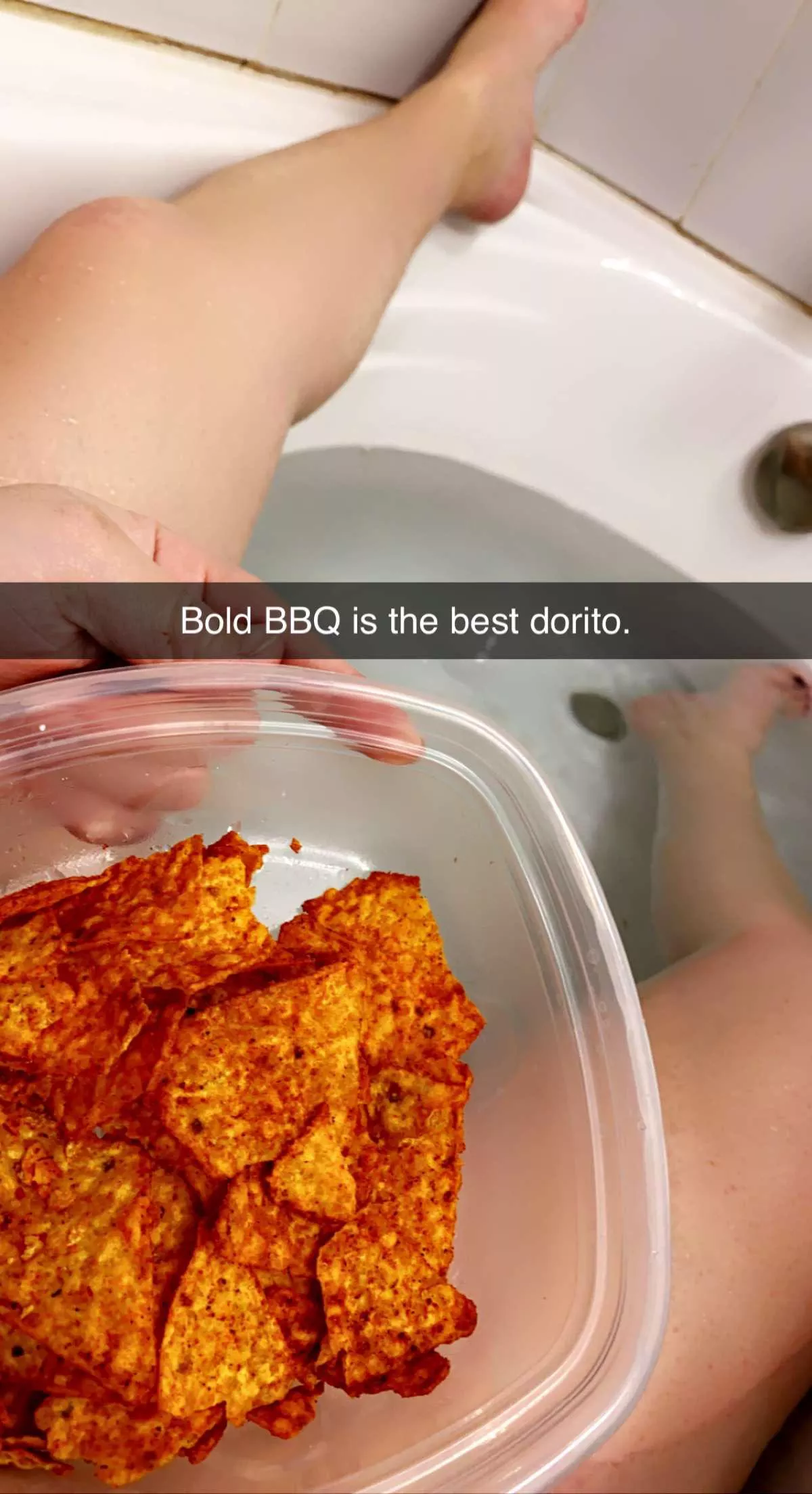 If you put your snack in a ziplock container it floats in the tub posted by Aloha2o4