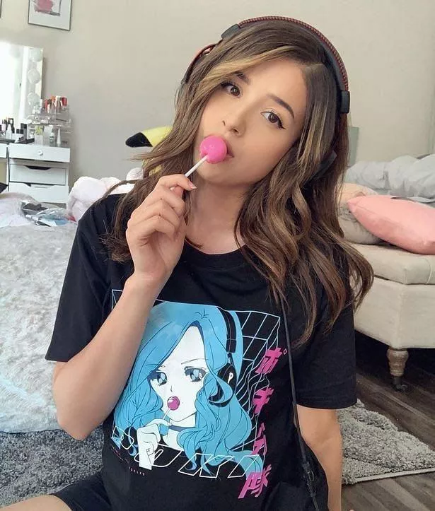 I'll RP as Pokimane for you today! posted by 1celebaddict