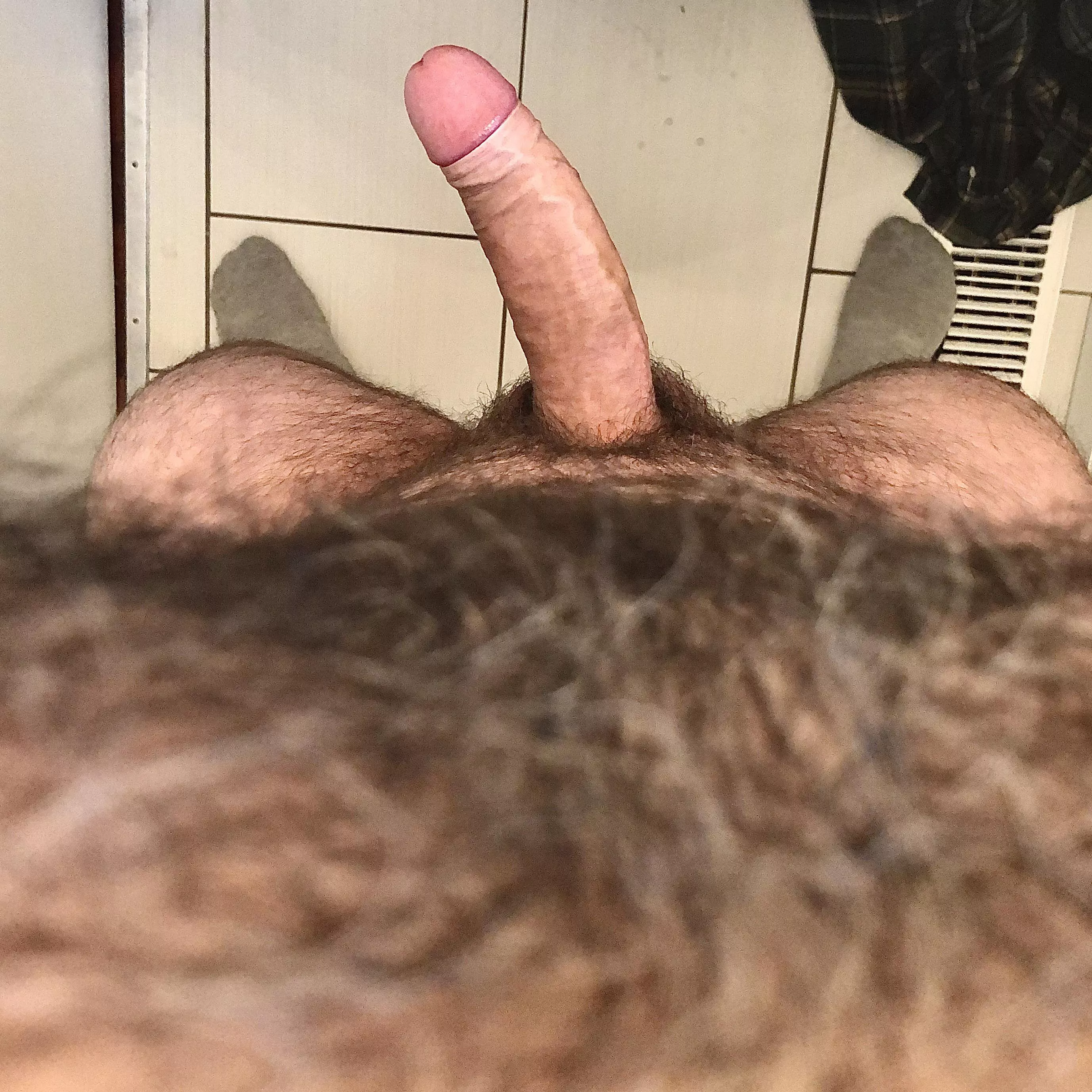 I’m a little bit hairy and a little bit thick, and I love to talk dirty while you’re servicing my dick.(41) posted by NorthGamer80