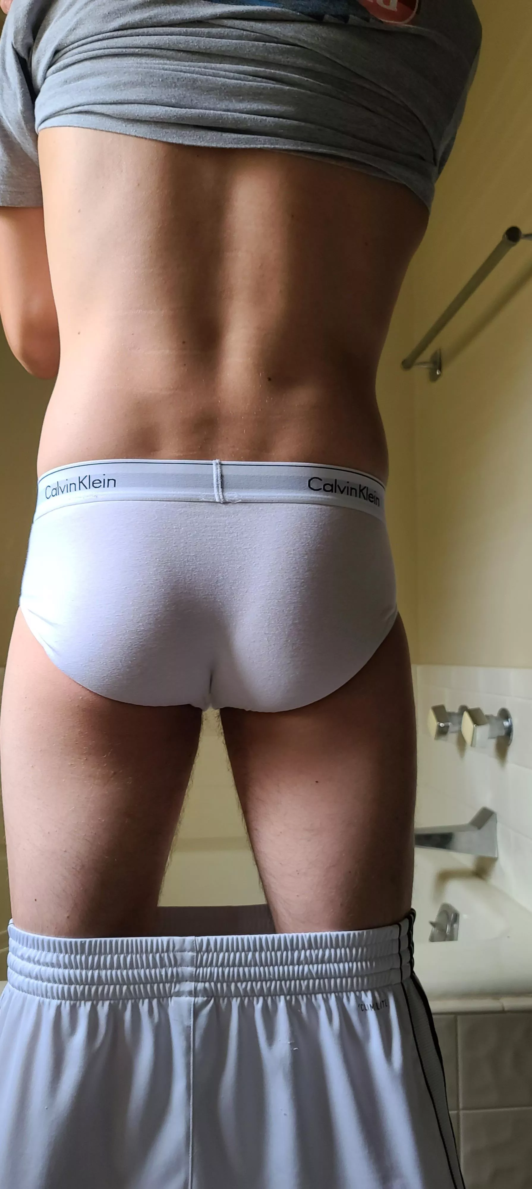 I'm addicted to showing my butt off in briefs posted by yellerstone