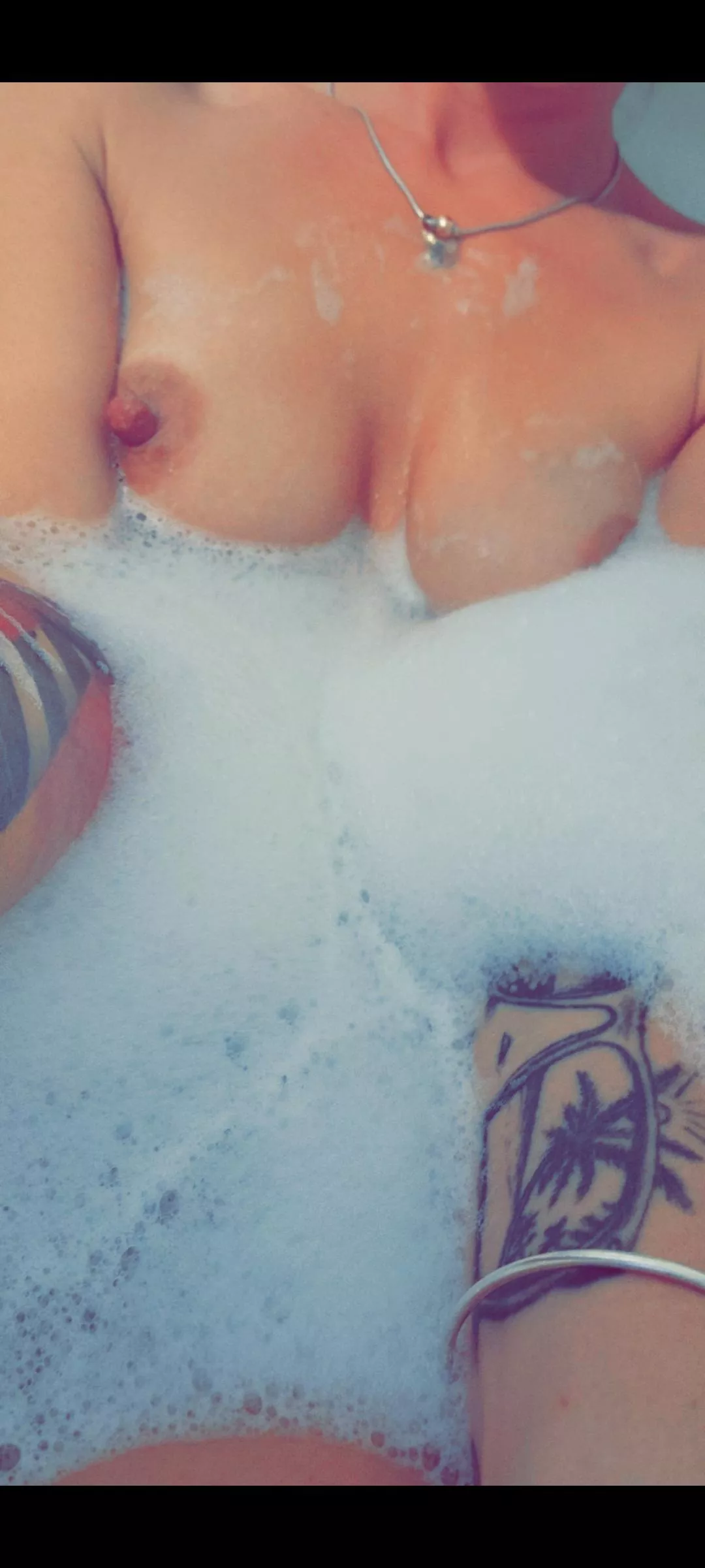 I'm all 🧼 wanna wash me off ? 30f posted by Dangerous-Battle-494