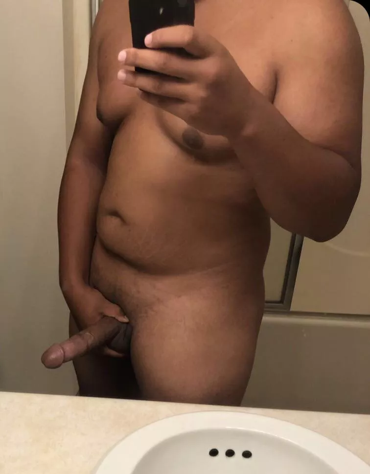 Iâ€™m chubby but I have a nice dick posted by GreenGem400709