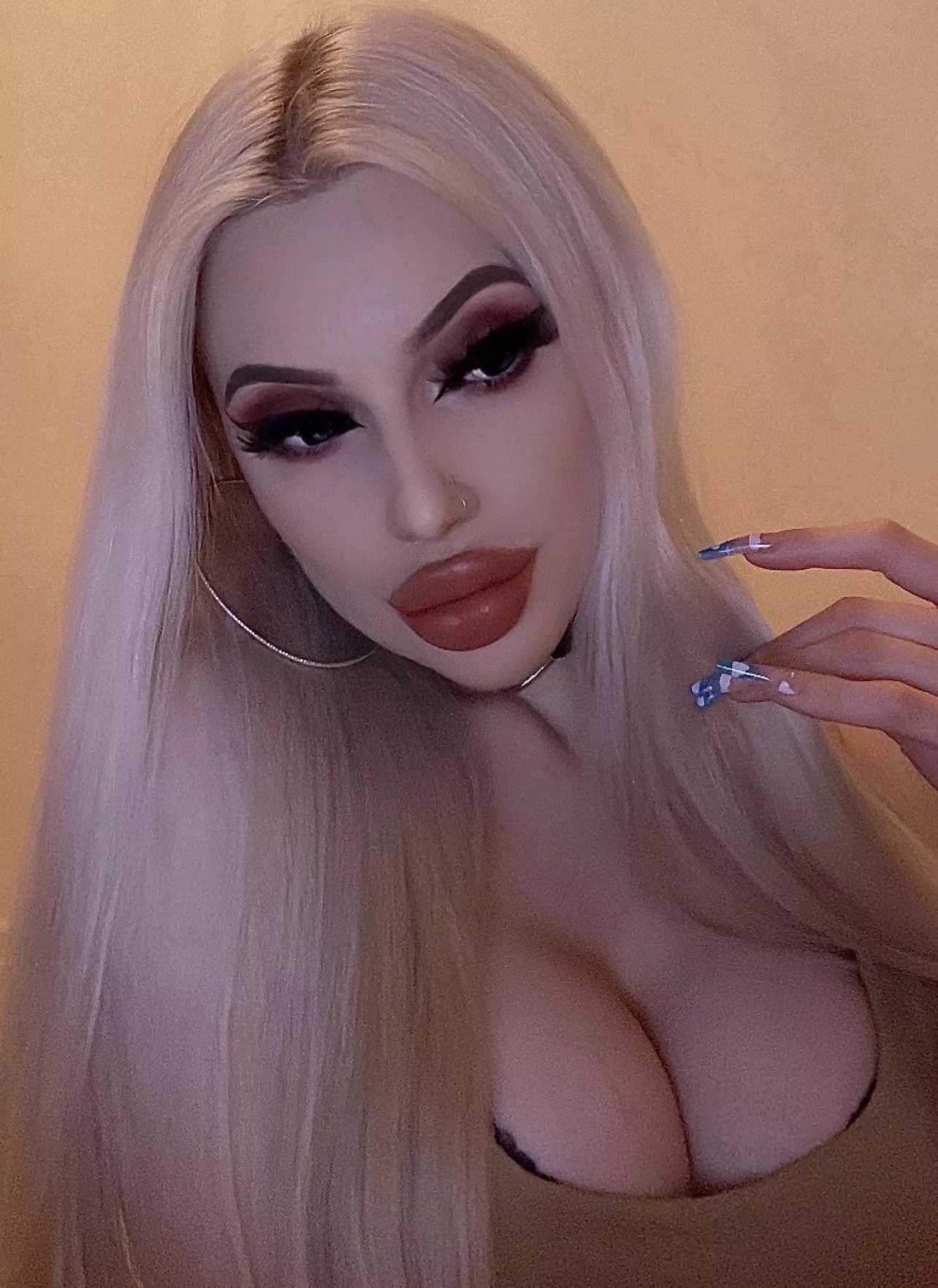 iâ€™m in a boss bitch moodðŸ”¥ posted by charlotteventurax