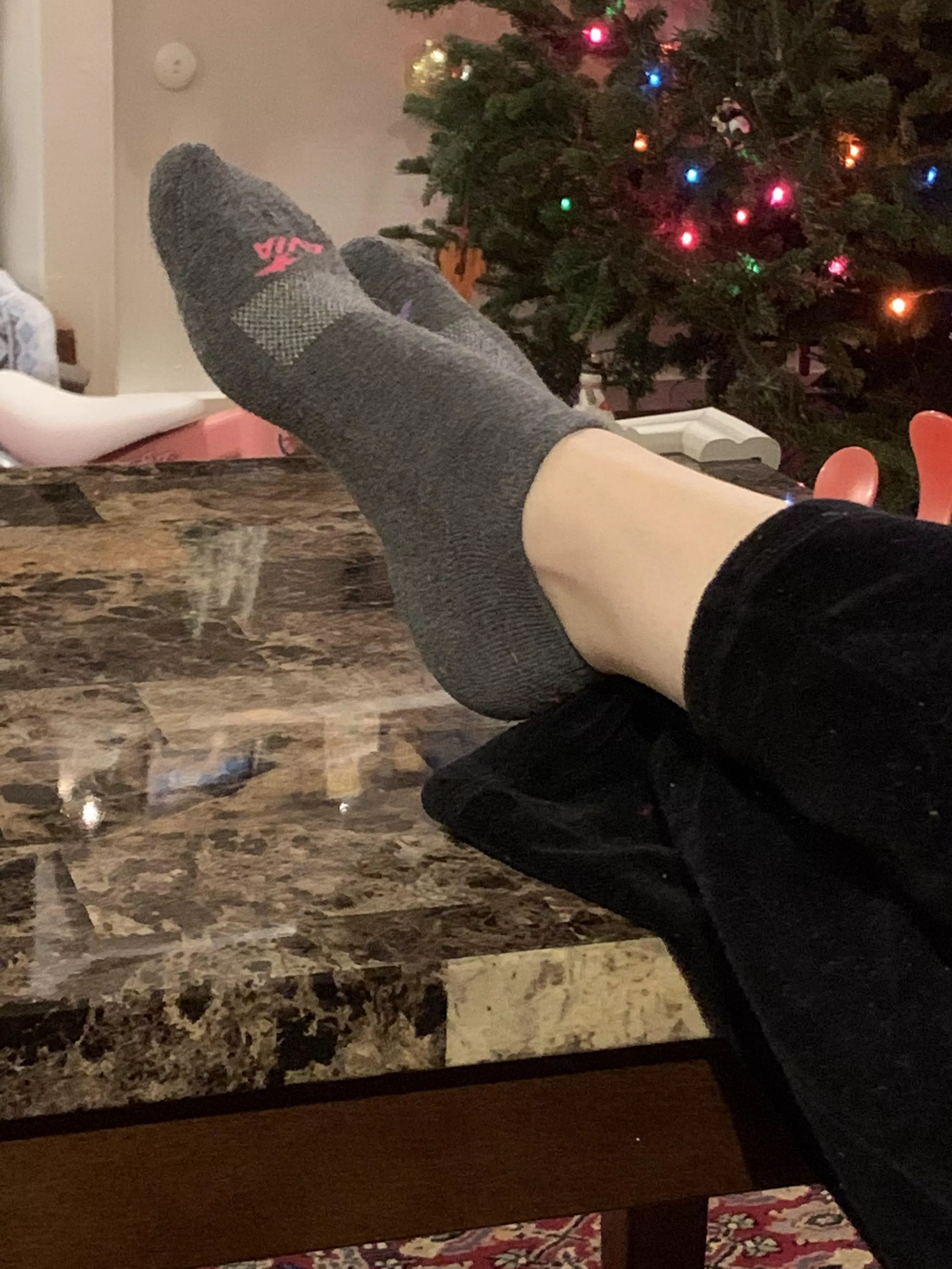 I’m in love with how these socks hug my arches posted by mom-dad-are-freaks