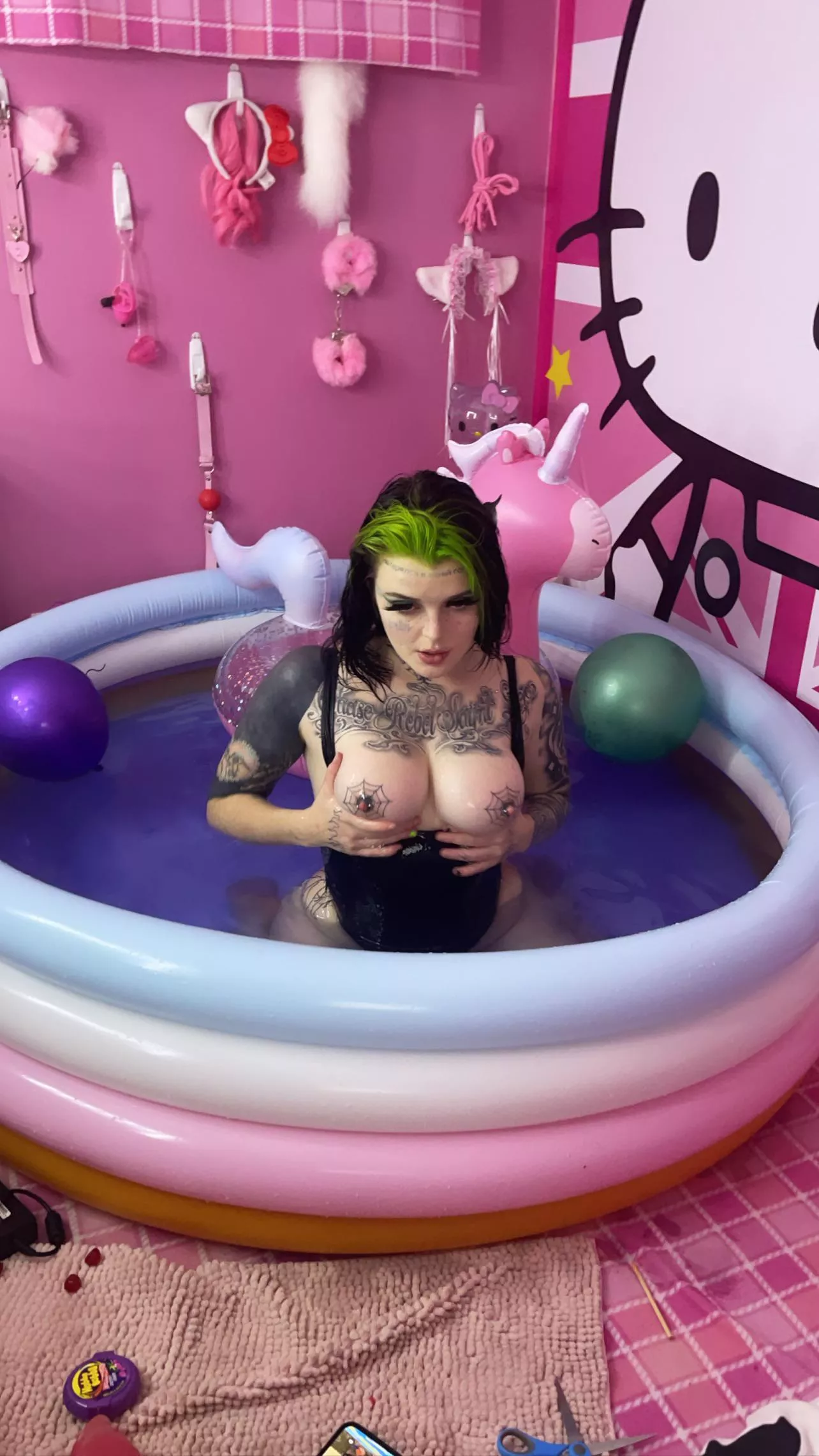 I’m live right now link below ❤️ posted by inkxbbyx