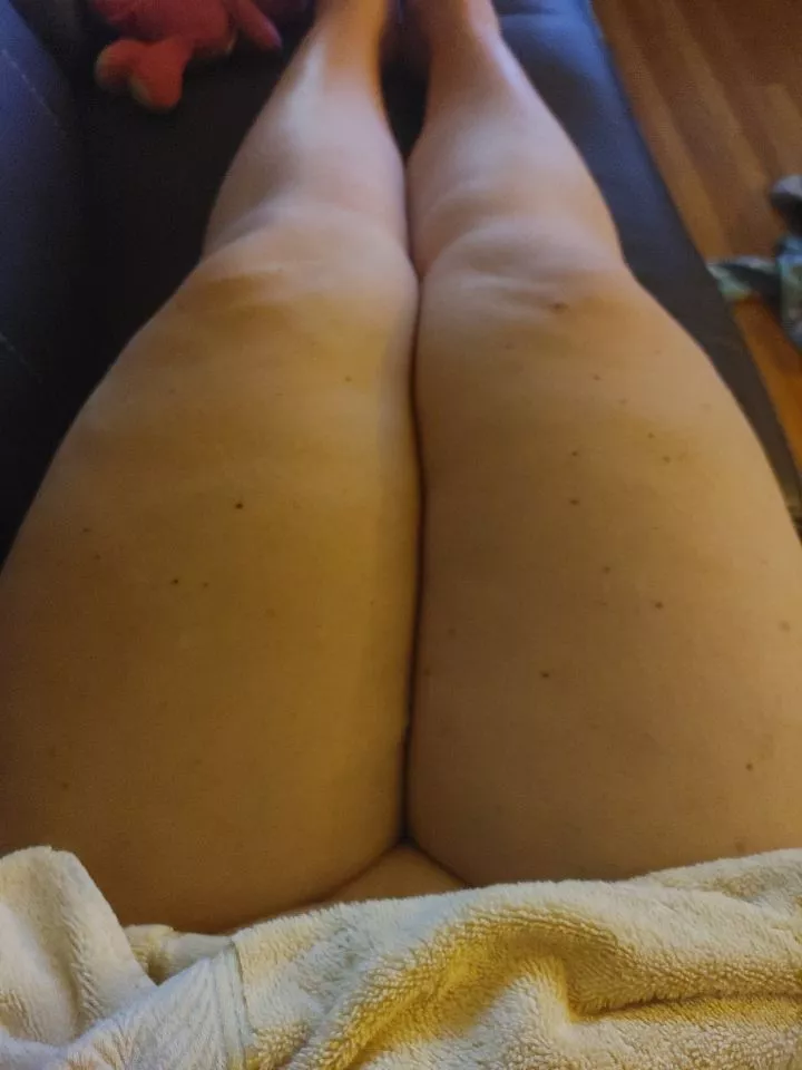 Im not a fan of my legs but maybe you are... 40 [F] posted by Married30something