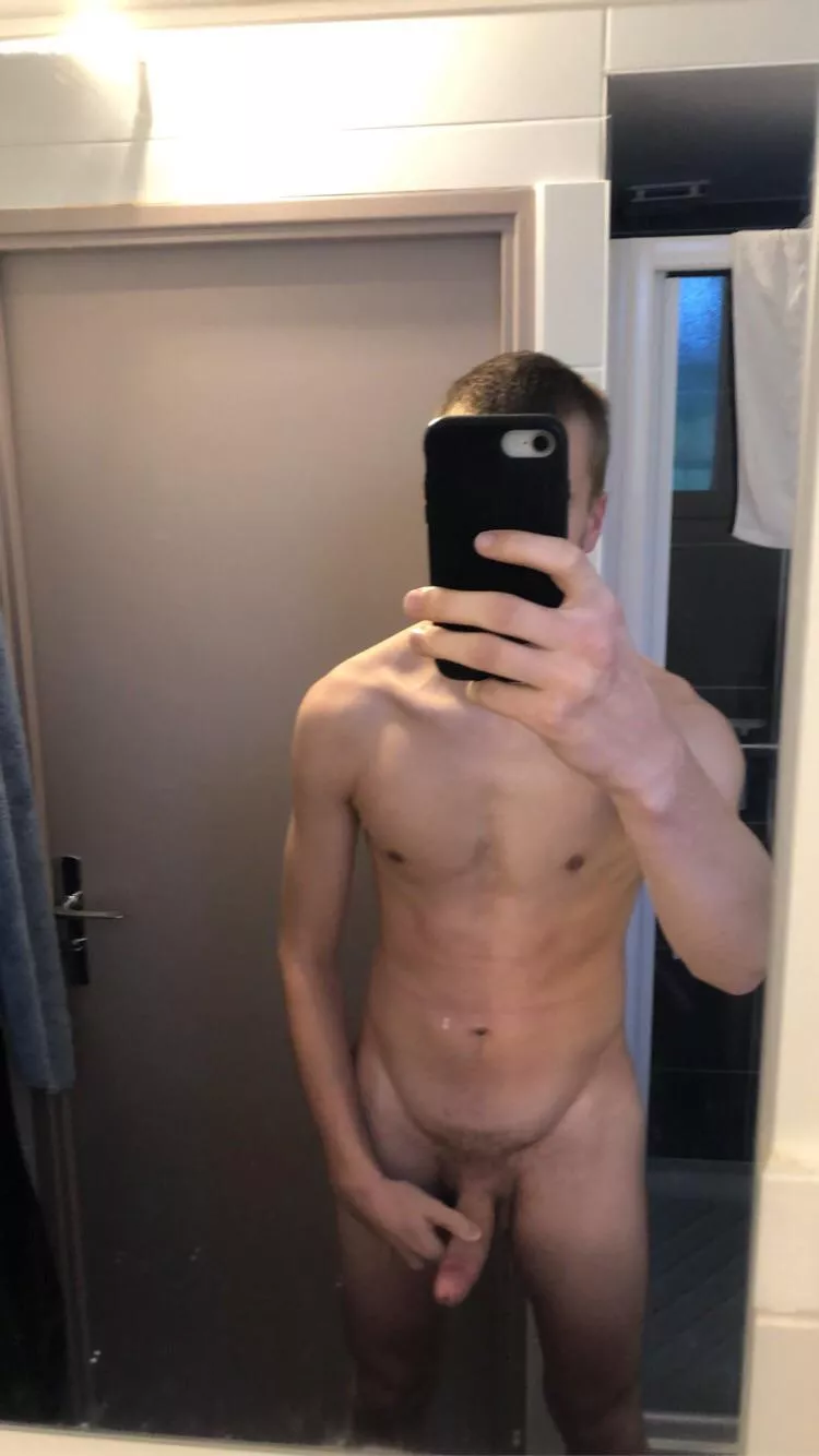 I(m) not the fittest but I do my best at gym posted by Typical-Employment96