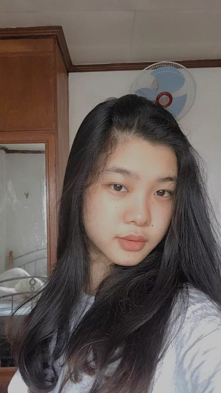 I'm trying to get better at taking selfies :) Chinese x Filipina posted by cryingintomymanga_