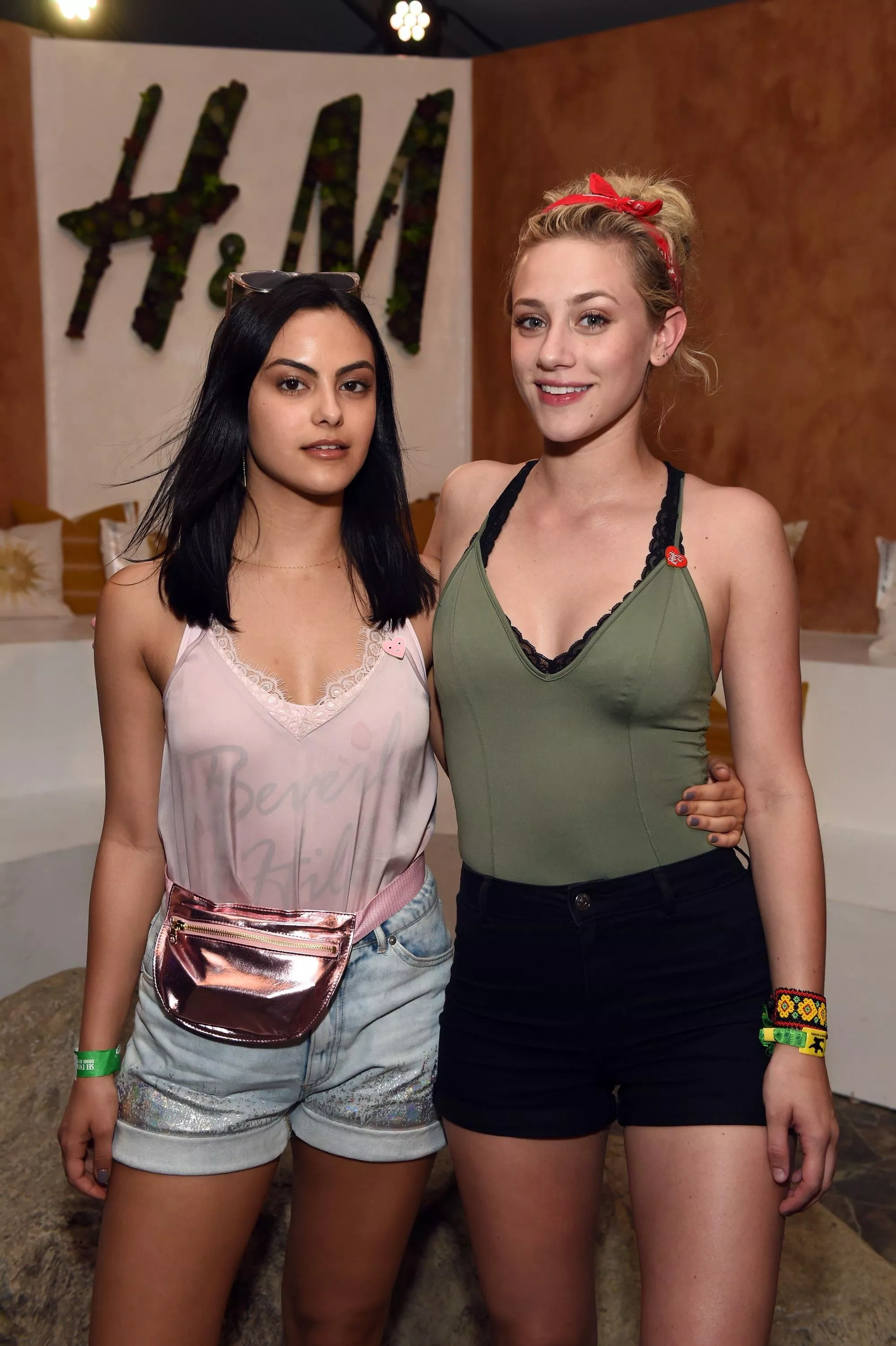 Imagine them both sucking your cock ðŸ¤¤ the perfect threesome (Camila Mendes, Lili Reinhart) posted by w1400