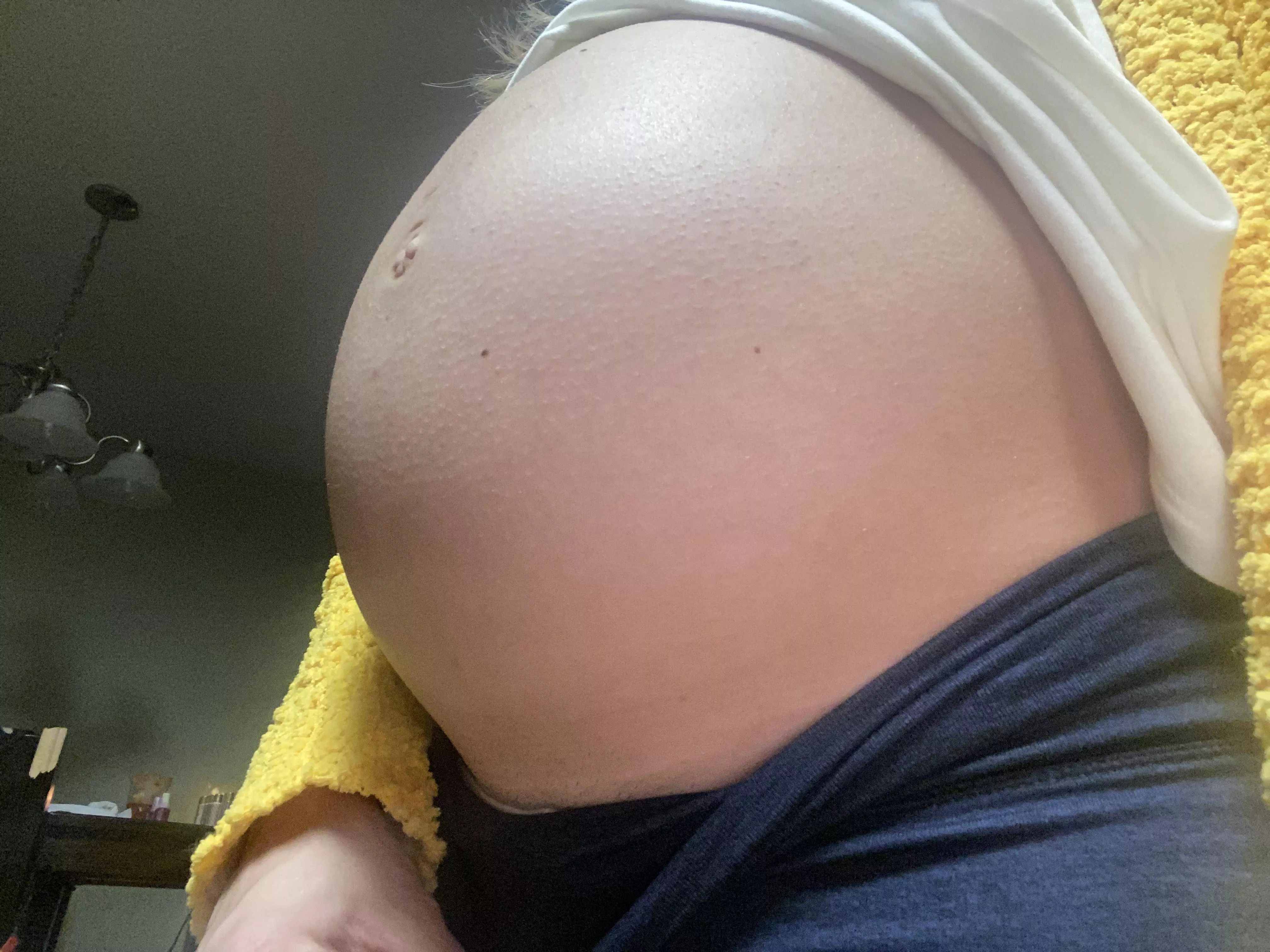 Interested in seeing me naked?🔥😉 first time being pregnant and it has make my hormones go crazy so let’s have some fun! 😛💦 link in comments or message me posted by CandidFox7221