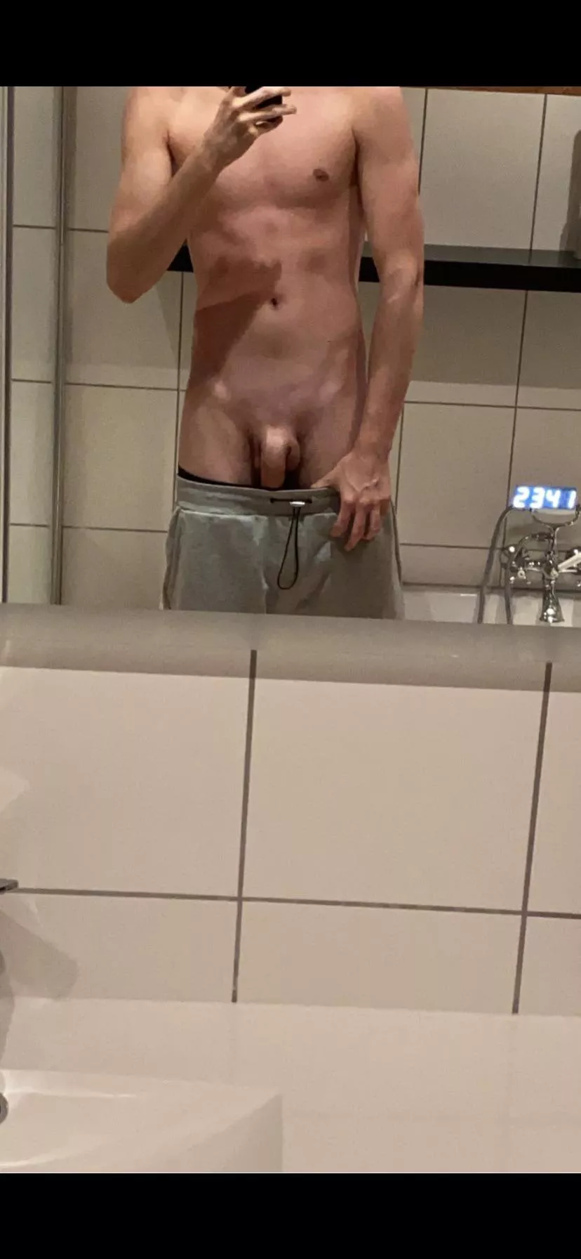 Is it true that skinny guys have big cocks? posted by maxmeier1208