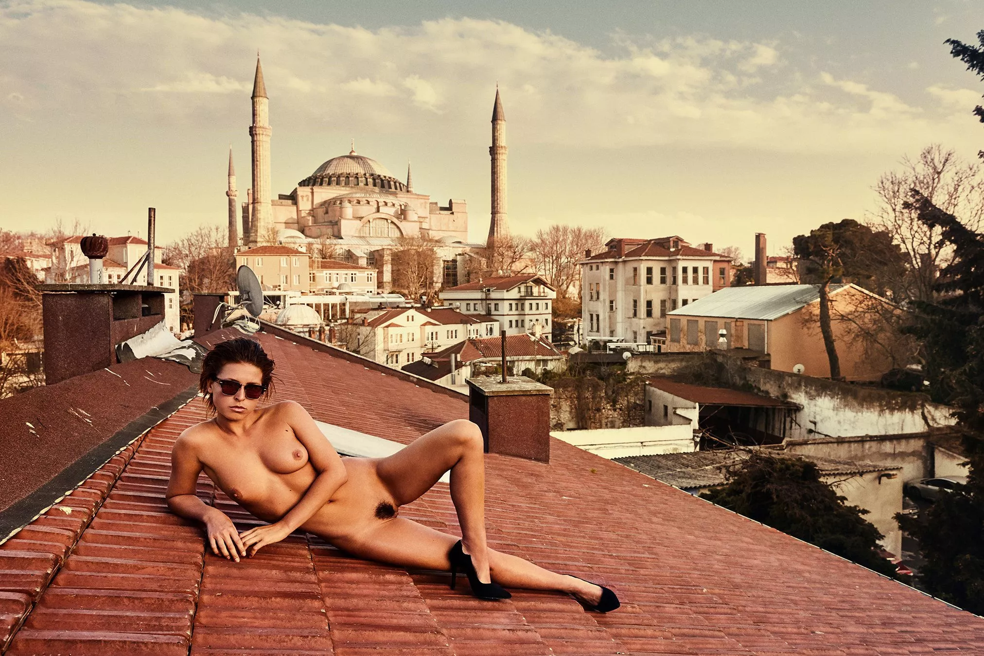 Istanbul Rooftop posted by lalulalile