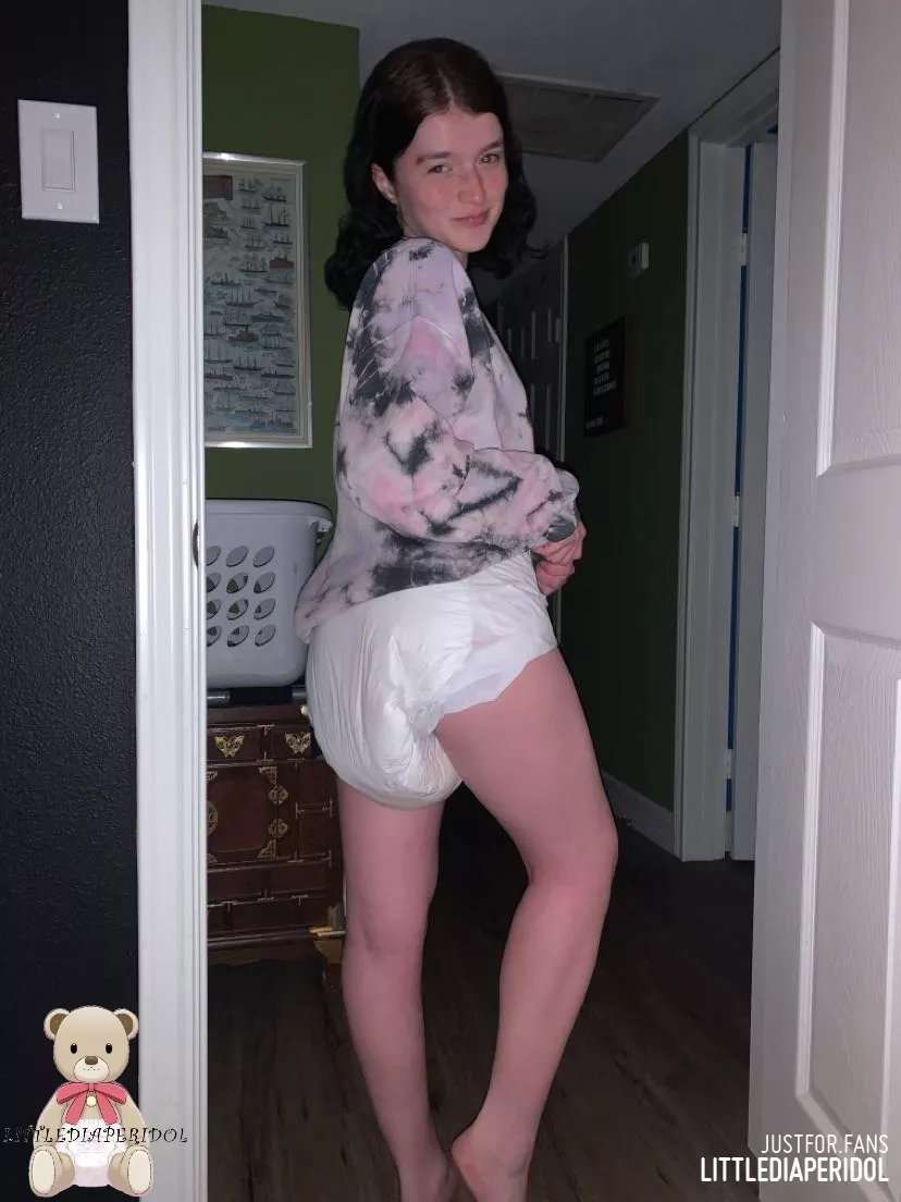 It has already been 24 hours. I don't want to wear this messy diaper no more. cum and please change this naughty little girl 🎀💅🏼🧸 posted by littlediaperidol