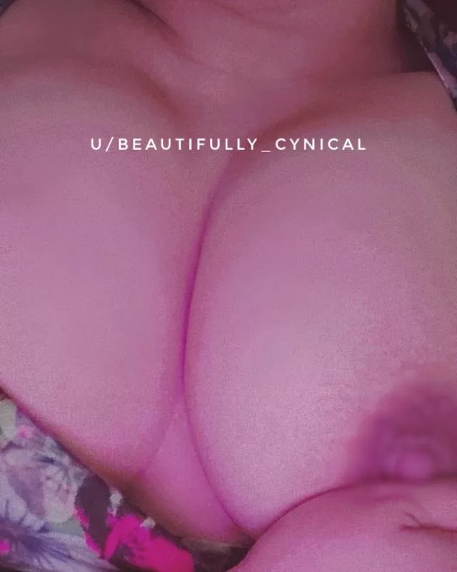 It's a beauti(f)ul PINK Sunday! ðŸ’–ðŸ’‹ posted by Beautifully_Cynical