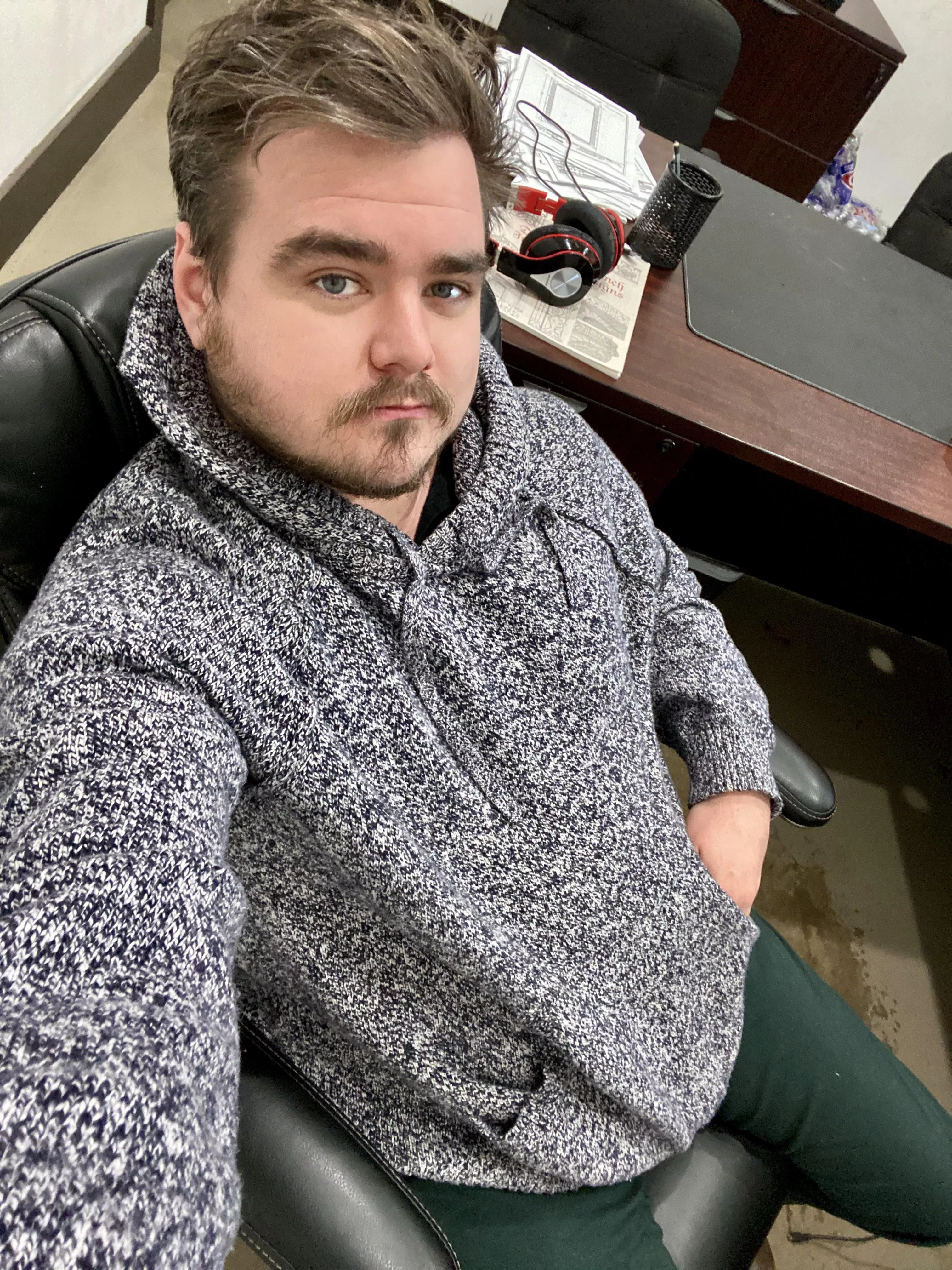 It’s chilly in my office 🥶 posted by PeeweeMerman420