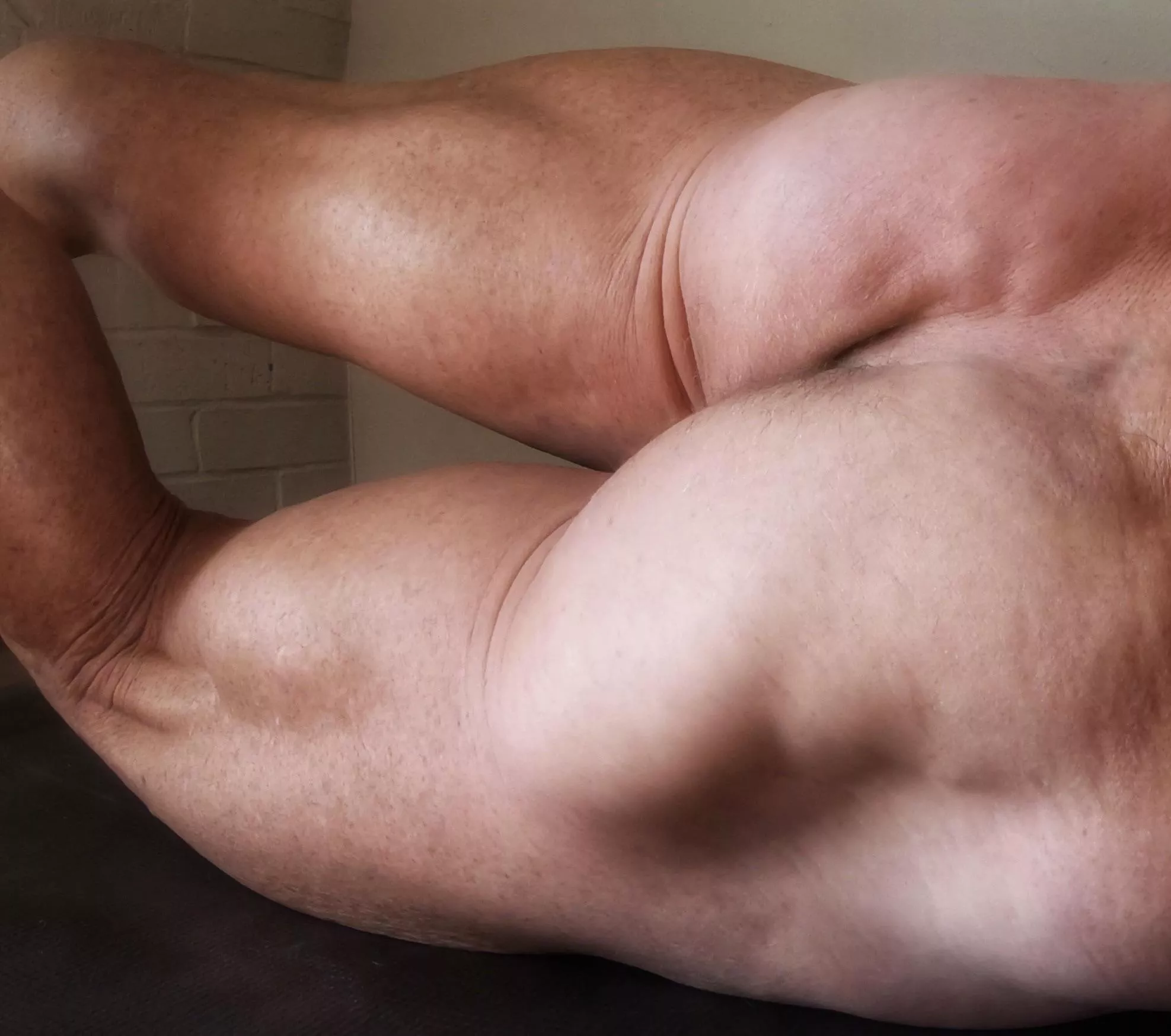 It’s my hump day. Glutes, hamstrings, core [m] posted by WhiteFinnn