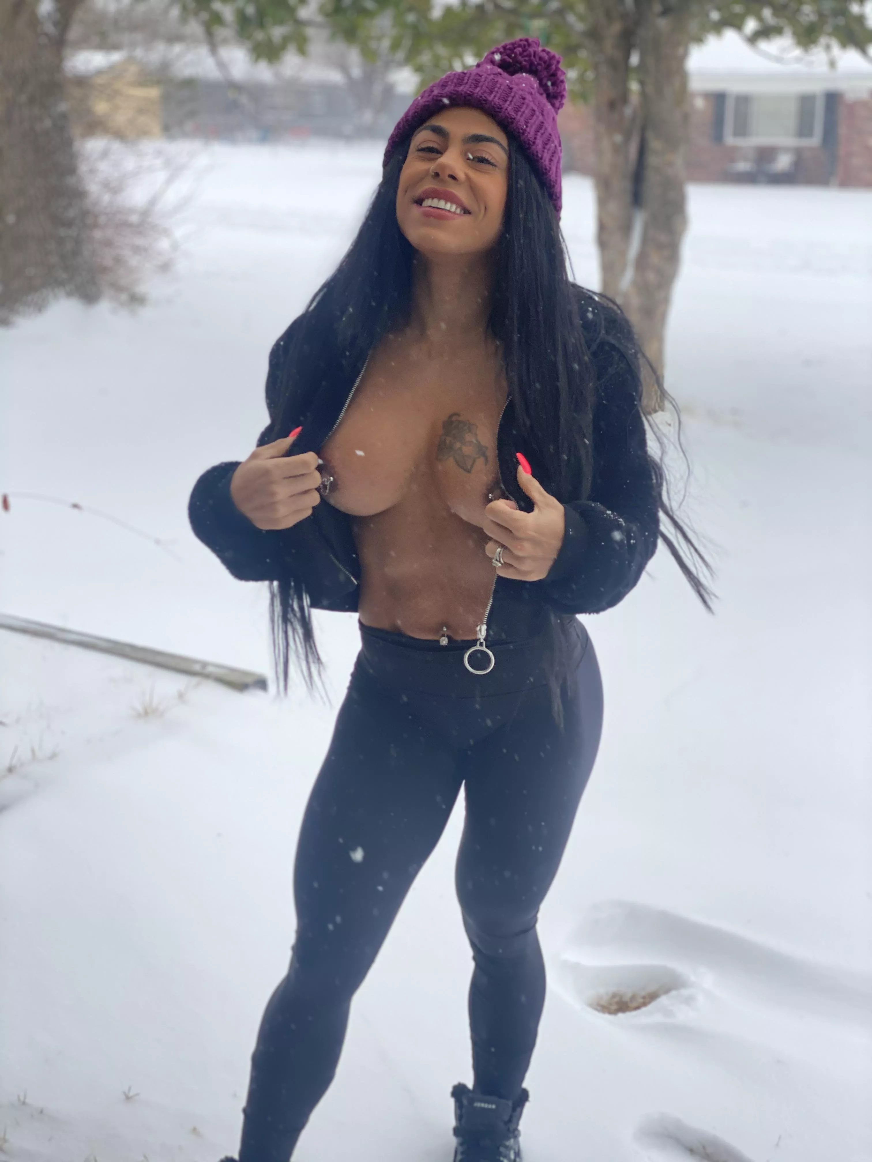 It’s so cold ! posted by Yanetfitness