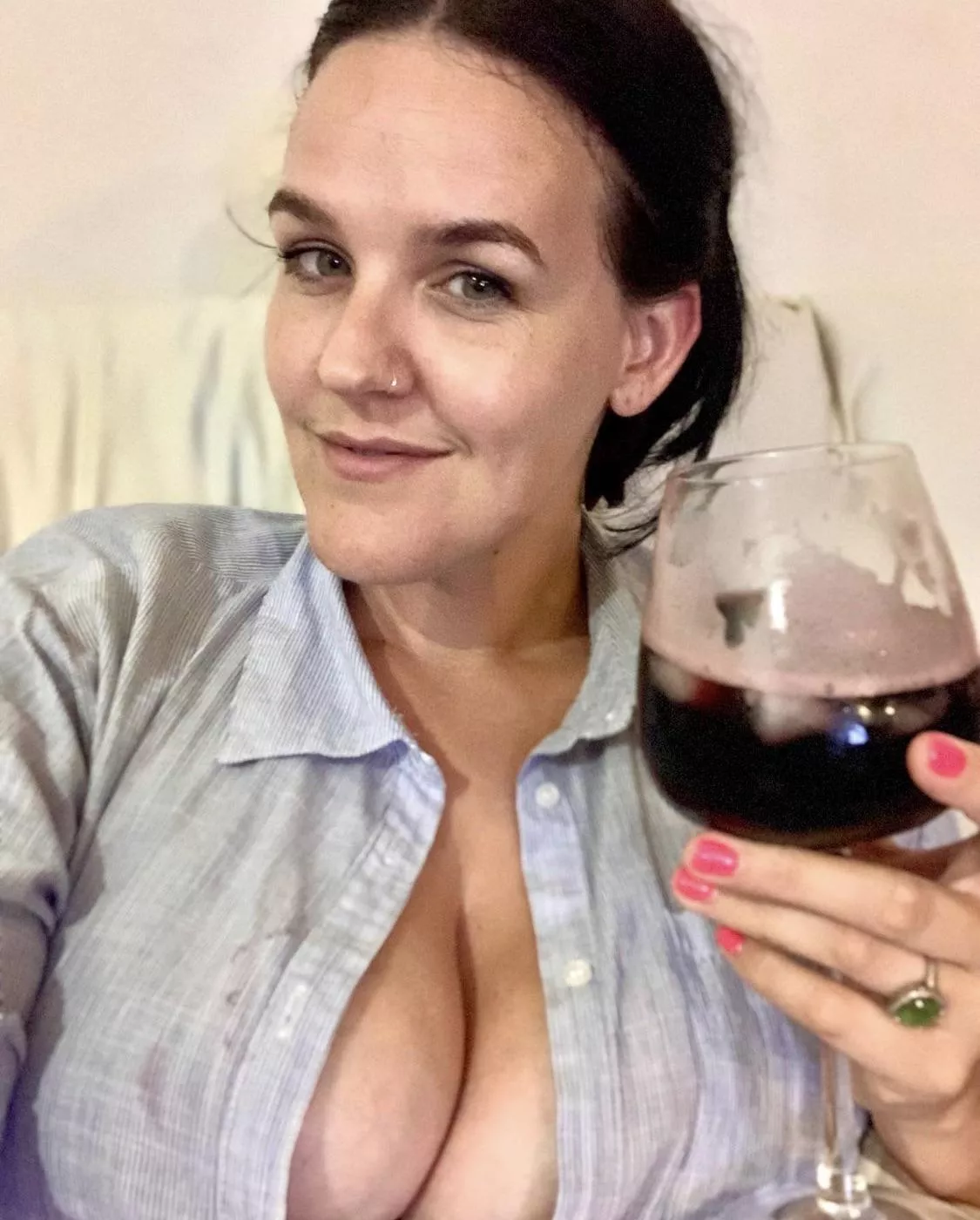 It’s that time again… Wine Time! And unbutton my shirt time 🤣 posted by jemimathicc