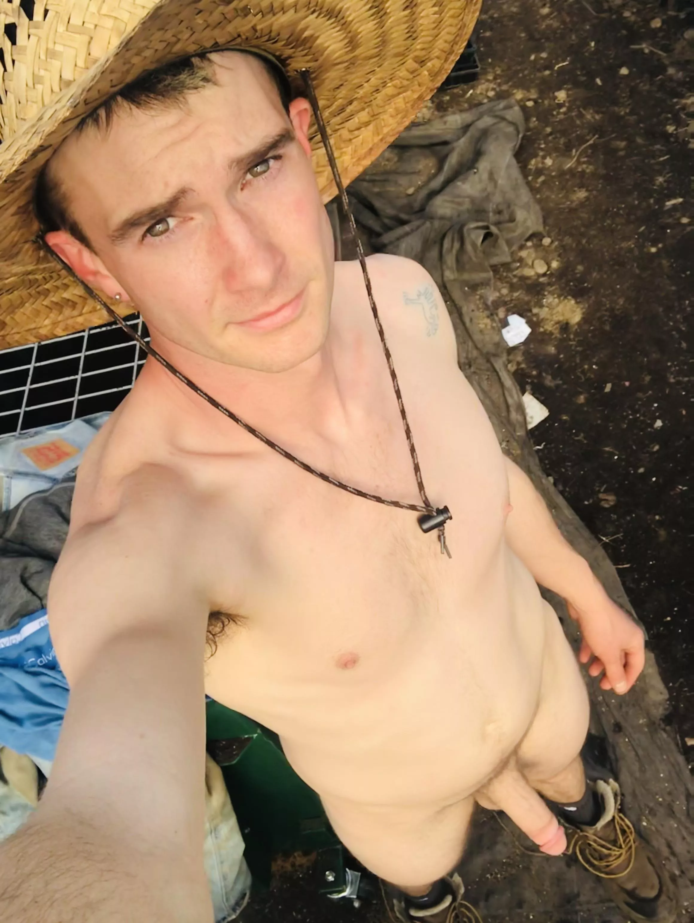 It’s too hot to work with clothes on posted by farmgay92