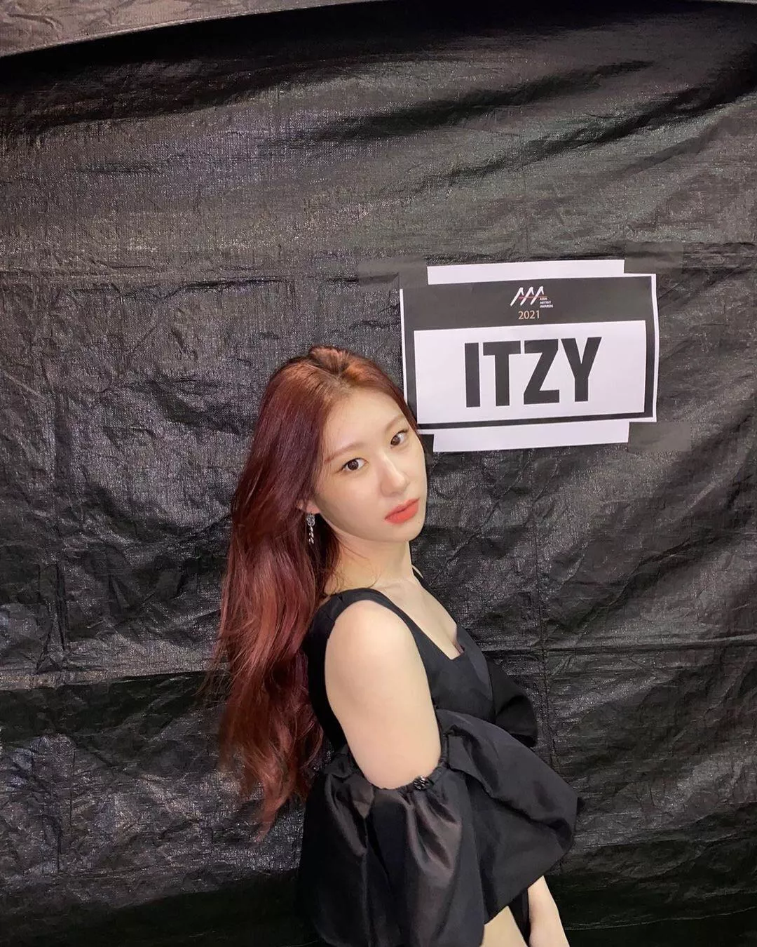 ITZY - Chaeryeong posted by idksowhtevr