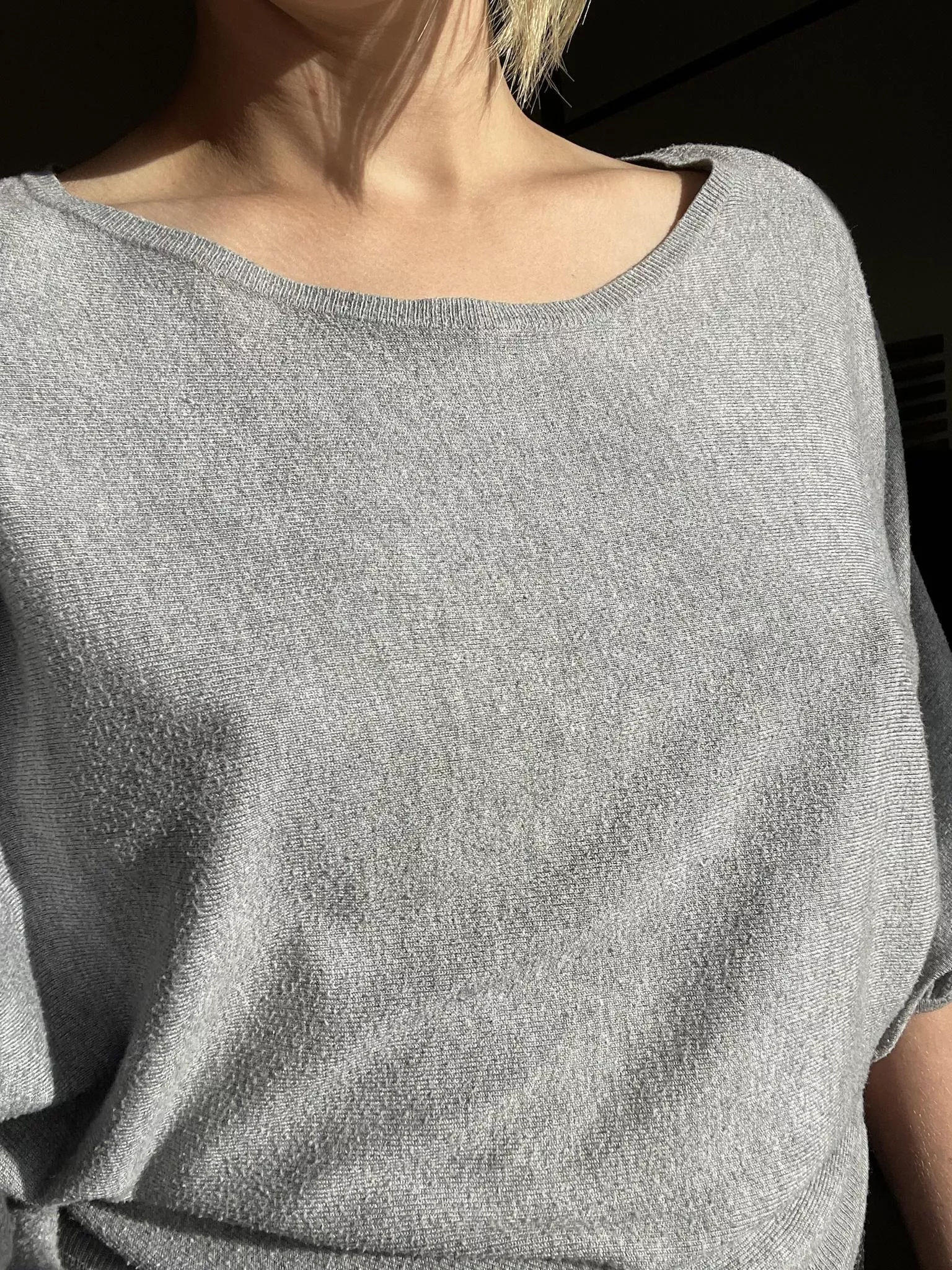 I’ve always loved my collarbones 🥰 posted by just_kenzie_xxx