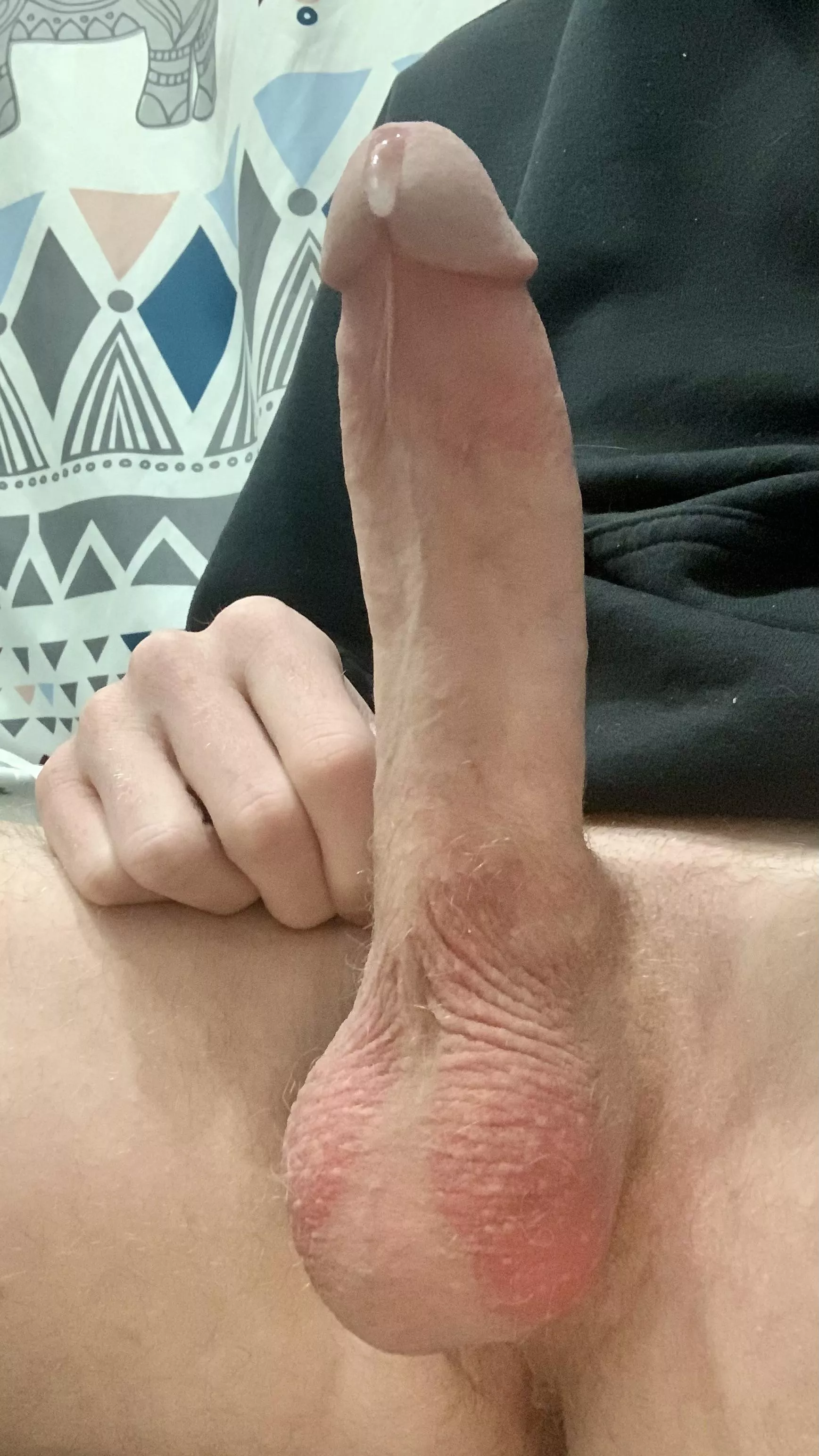 I’ve been edging all day, cum finish me off daddy 😏💦 posted by BlackWidoww420