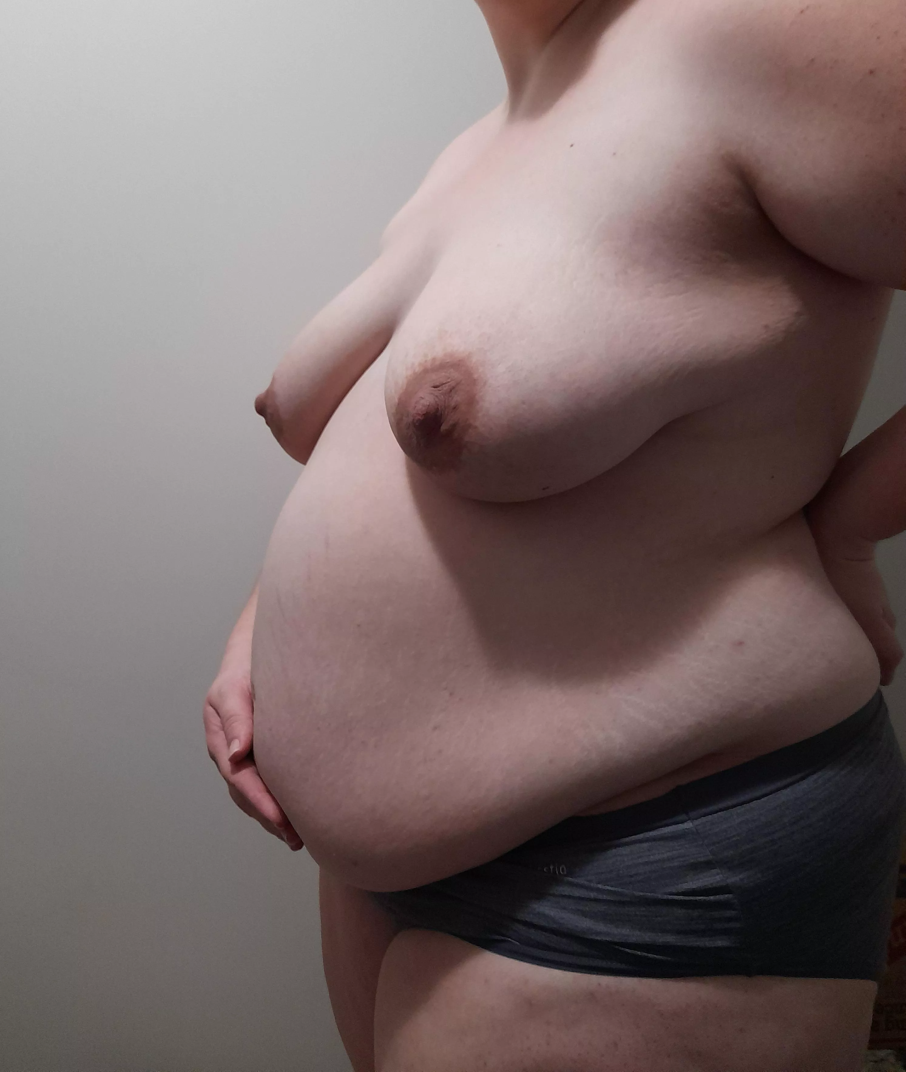 I've been pretty quiet lately and here's the reason why - I'm 24 weeks pregnant with unexpected baby number 3! Let me know if you want more of this pregnant body posted by CurvyCalista