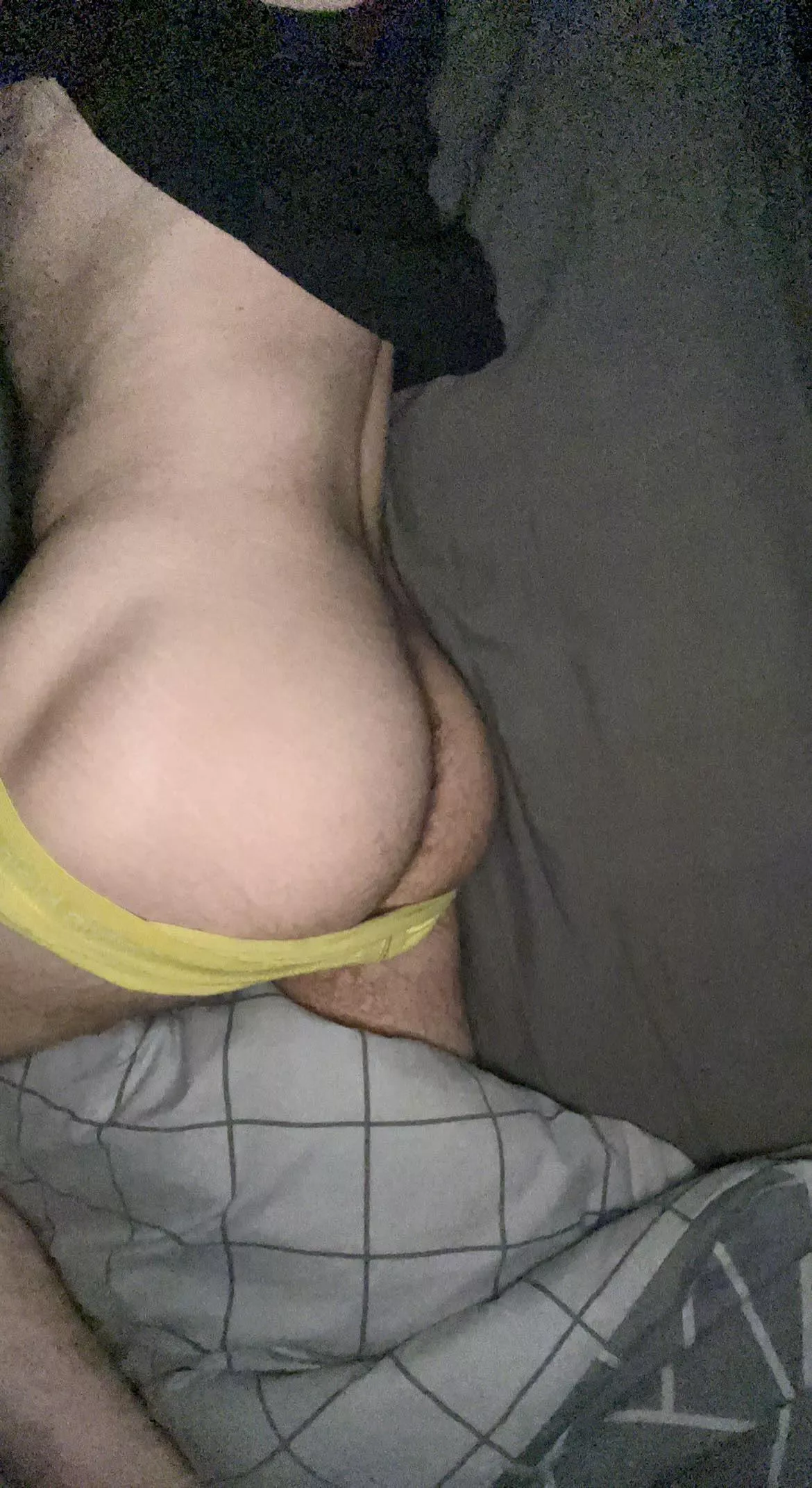 I’ve been told I have quite the fuckable arse, but I’ll leave it to you guys to decide that one for me ☺️ posted by sugasky