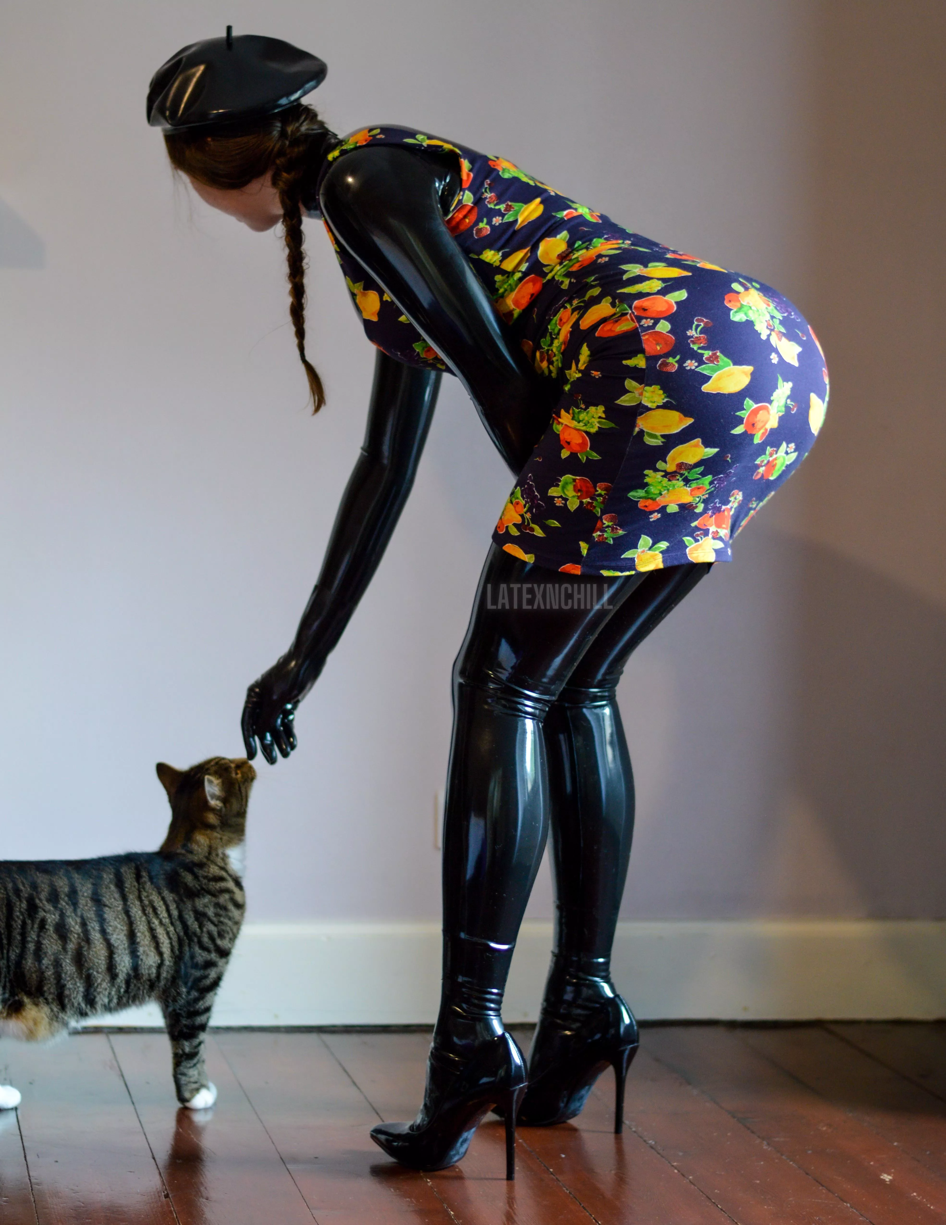 I’ve been wearing this dress a lot recently with all the hot weather, it’s nice thinking back to the time I wore a catsuit under it 😈 posted by LATEXnCHILL