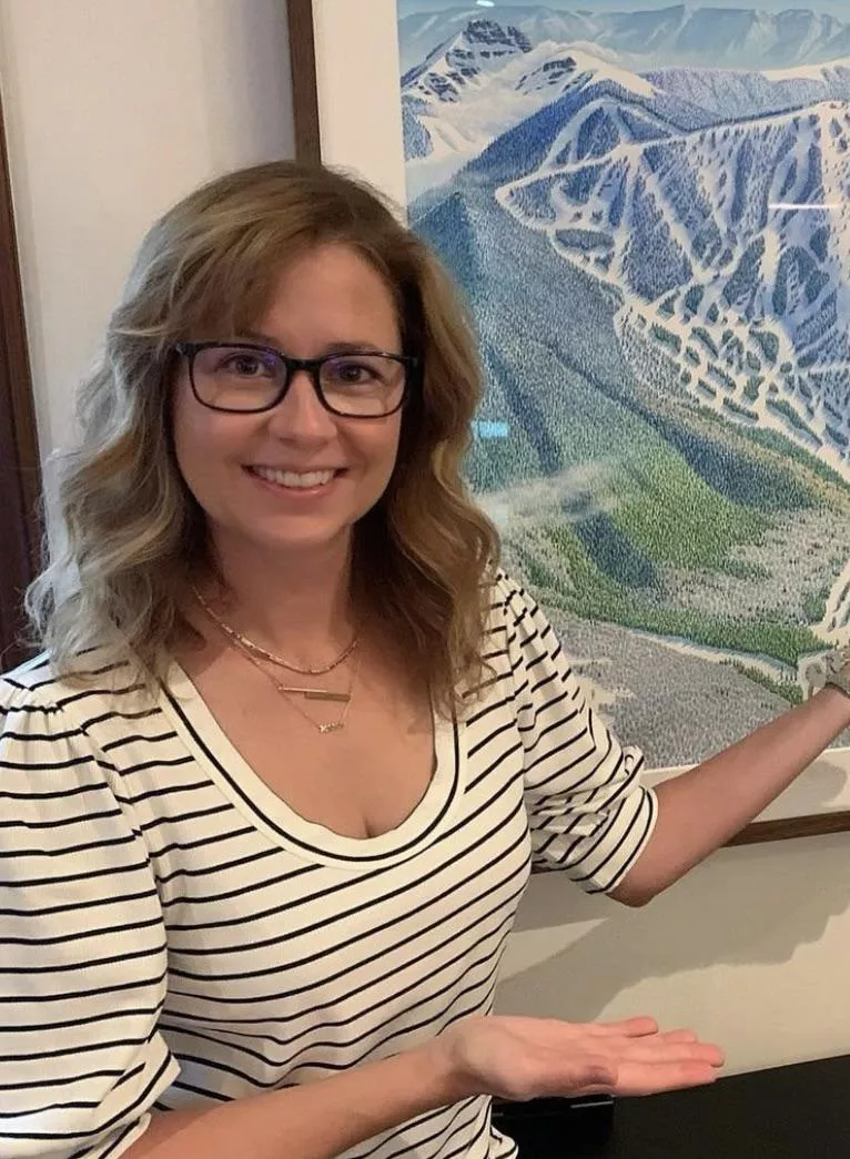 Jenna Fischer really embracing the milf next door look posted by CelebBBCAddict