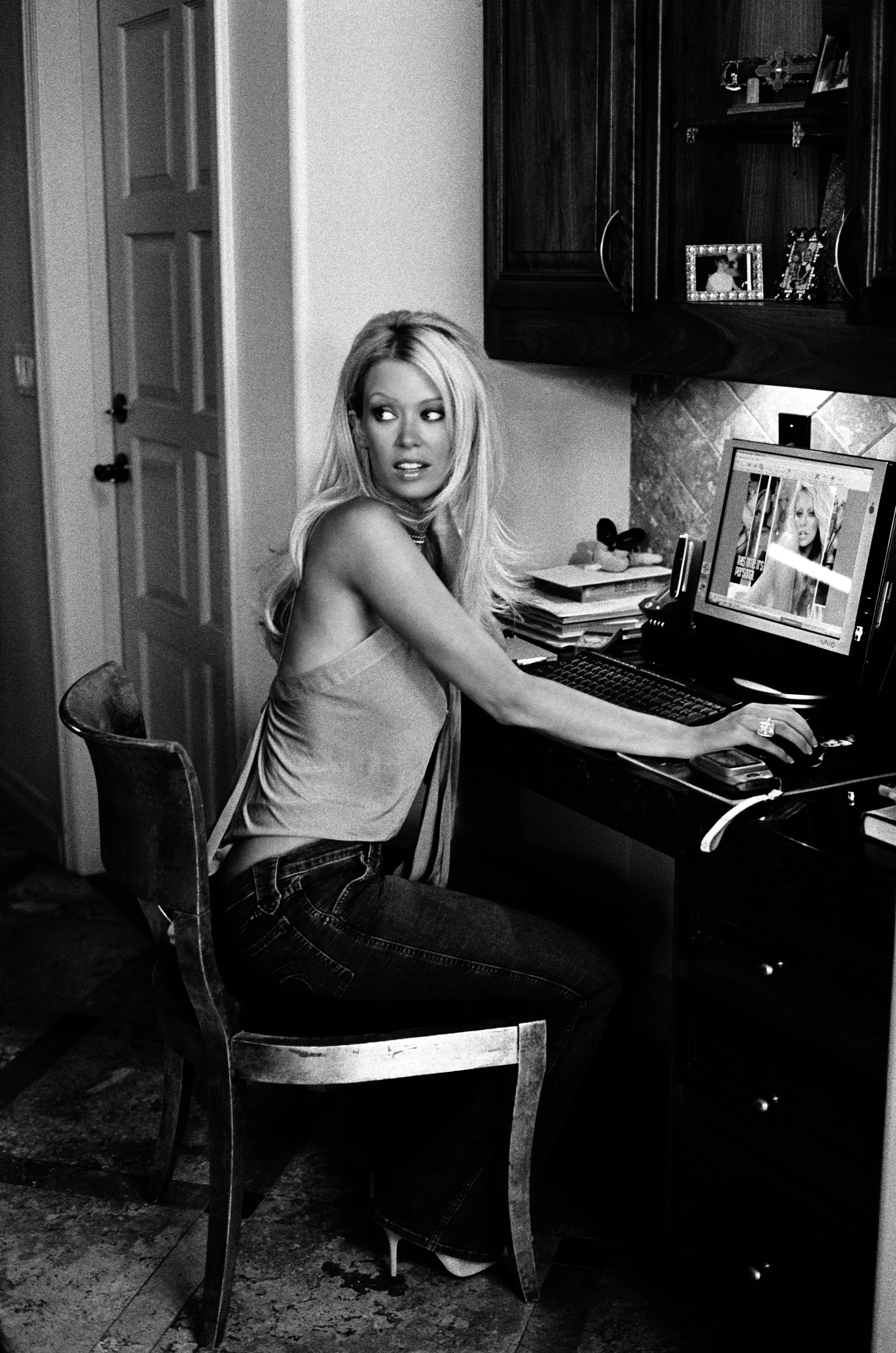 Jenna Jameson (2004) posted by 3000stacks