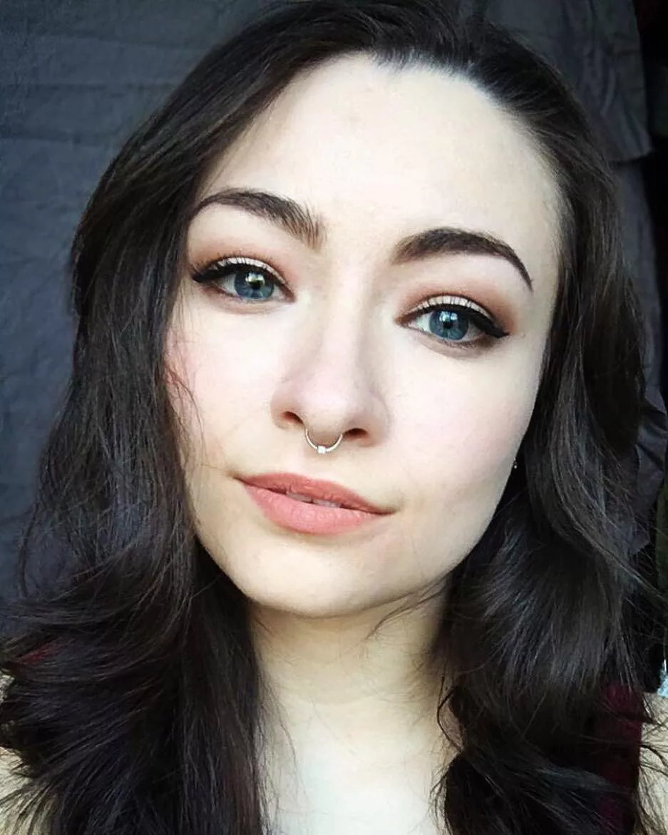 Jodelle Ferland posted by My-dumb-name