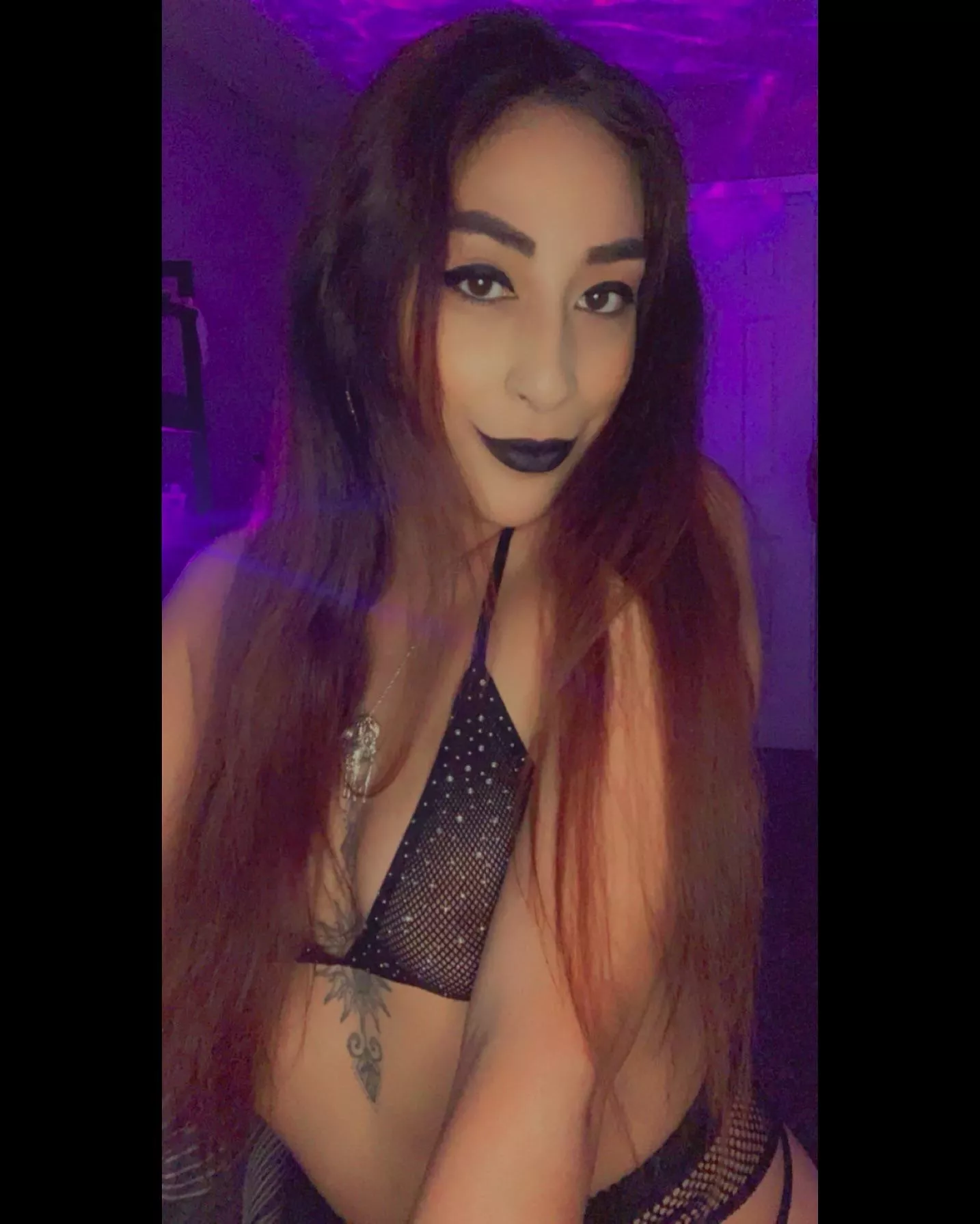 Join my OnlyFans for FREEâ—ï¸ 22 yo Naughty Latina ðŸ‘ðŸ’¦ ðŸ–¤âœ¨ Frequent posts, custom videos, dick rates, sexting, and so much more! ðŸ–¤âœ¨ Come say hi ðŸ™ˆ Link down below! ðŸ‘‡ðŸ½ posted by foreignrose