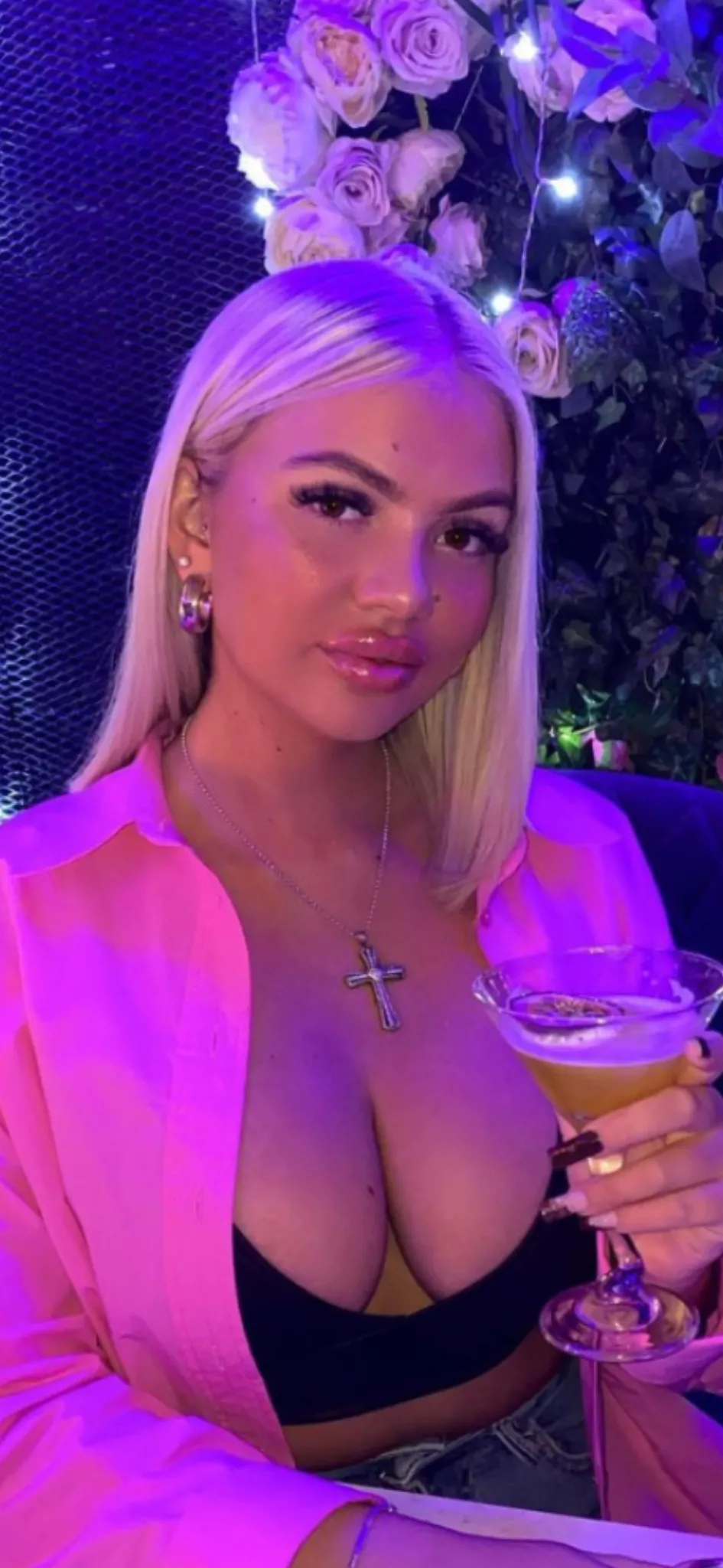 Juice big tits 🔥🔥 posted by AdHot9481