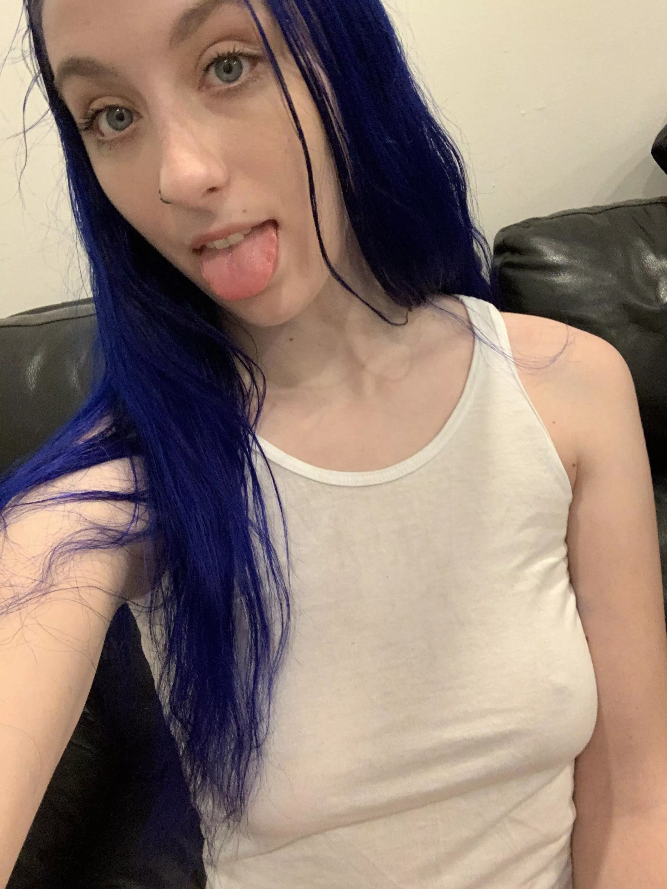 Just a braless selfie :P posted by heyheyheyime