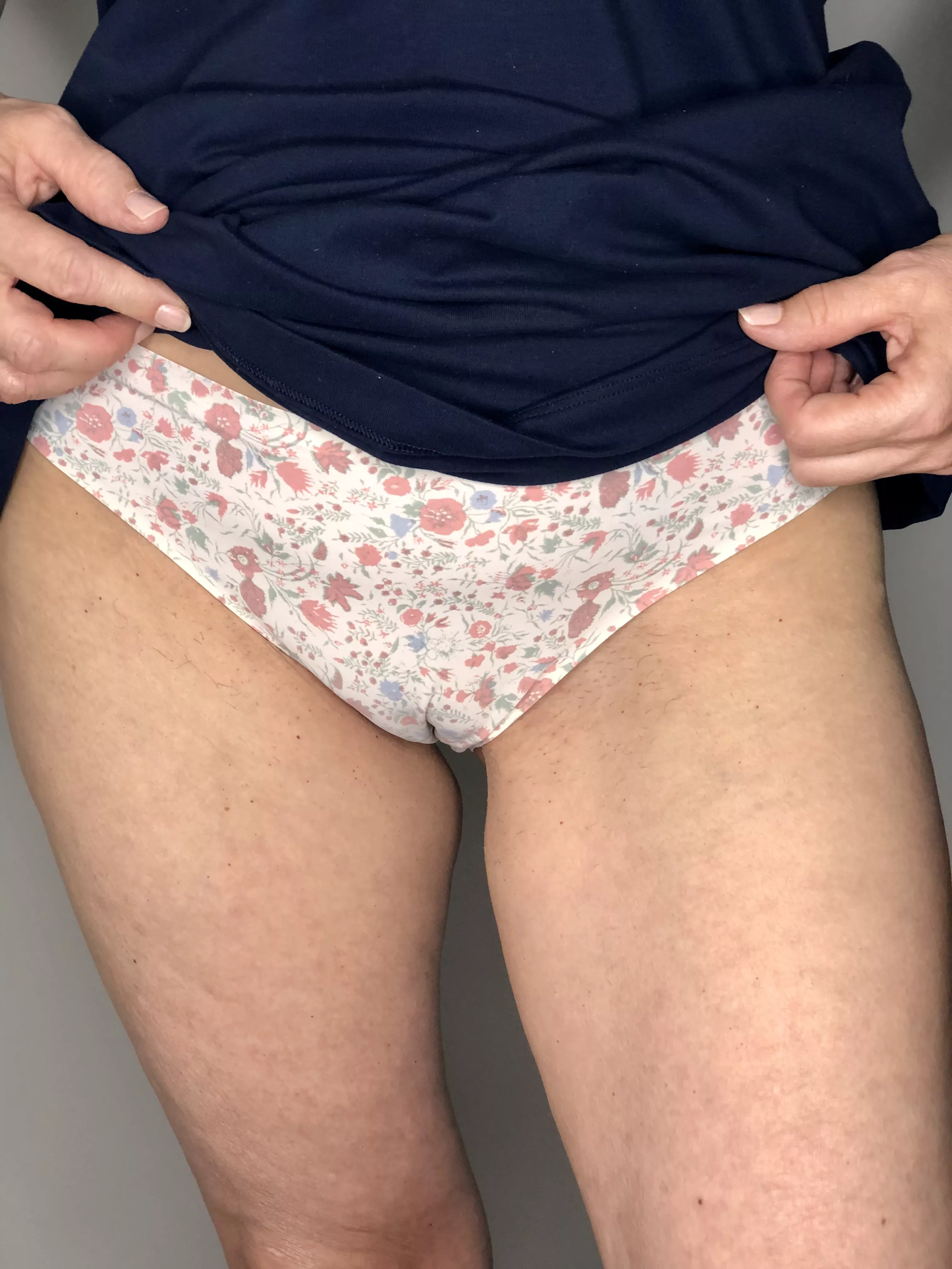 Just a MILF housewife wearing panties! I'll show you more in the morning! posted by prettycutefeetmom