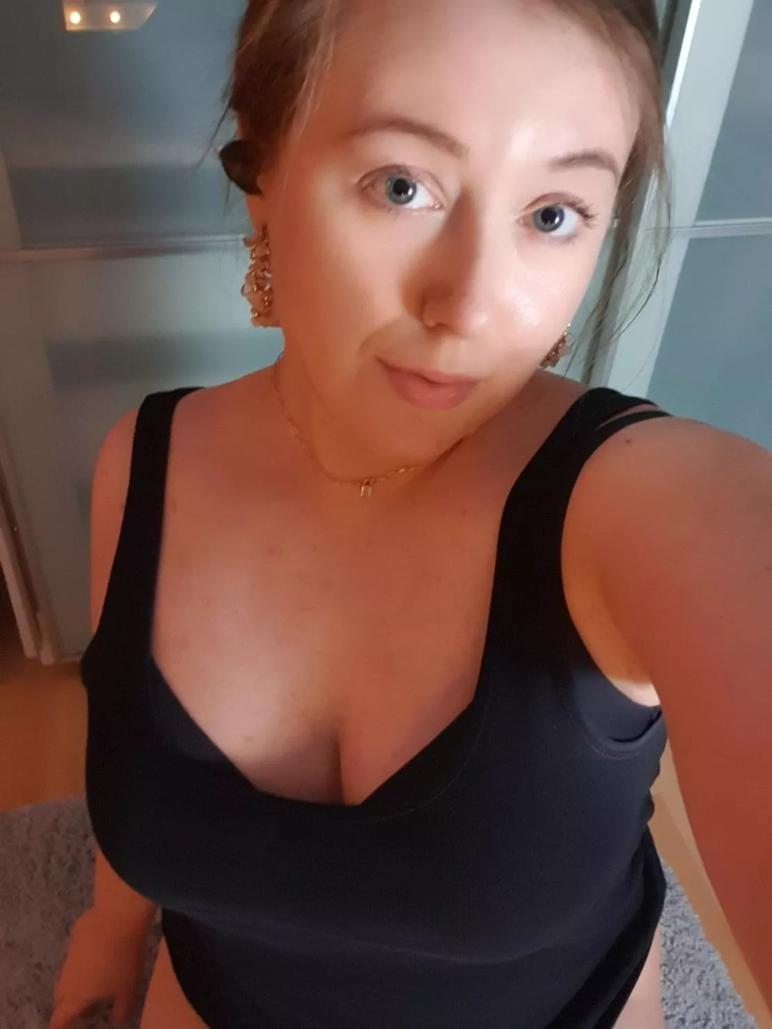 Just a quick selfie after spending all night at the library last night (f) posted by LilyMarie90