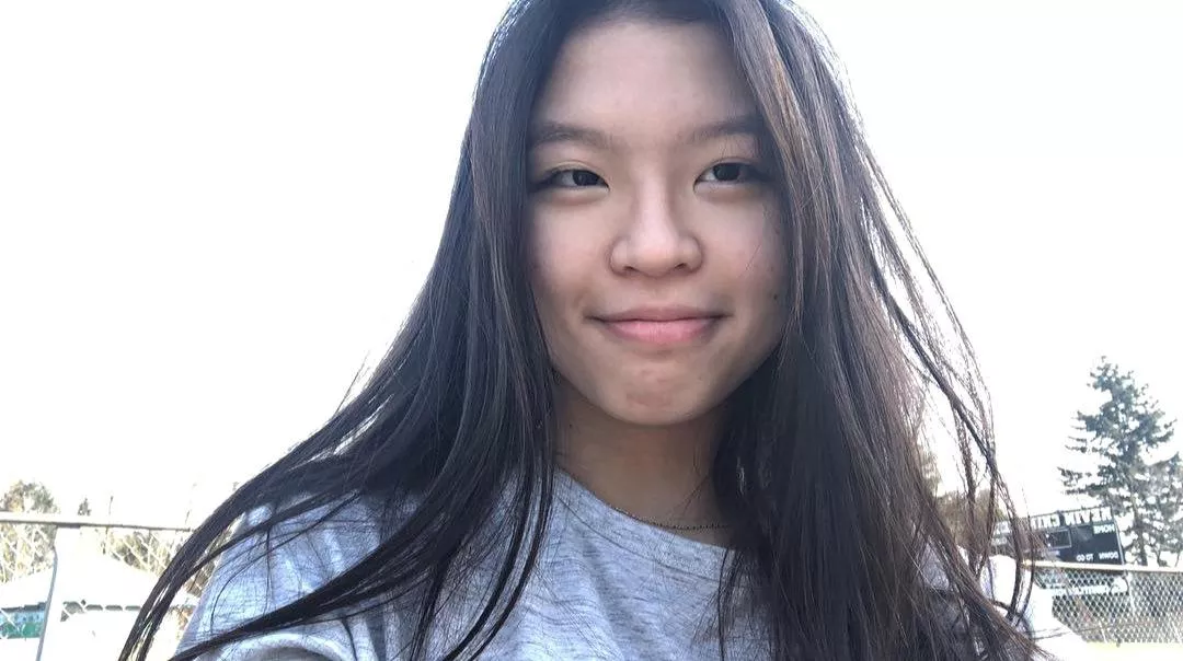 just an asian with an awkward smile haha (f18) posted by asiannwh0re