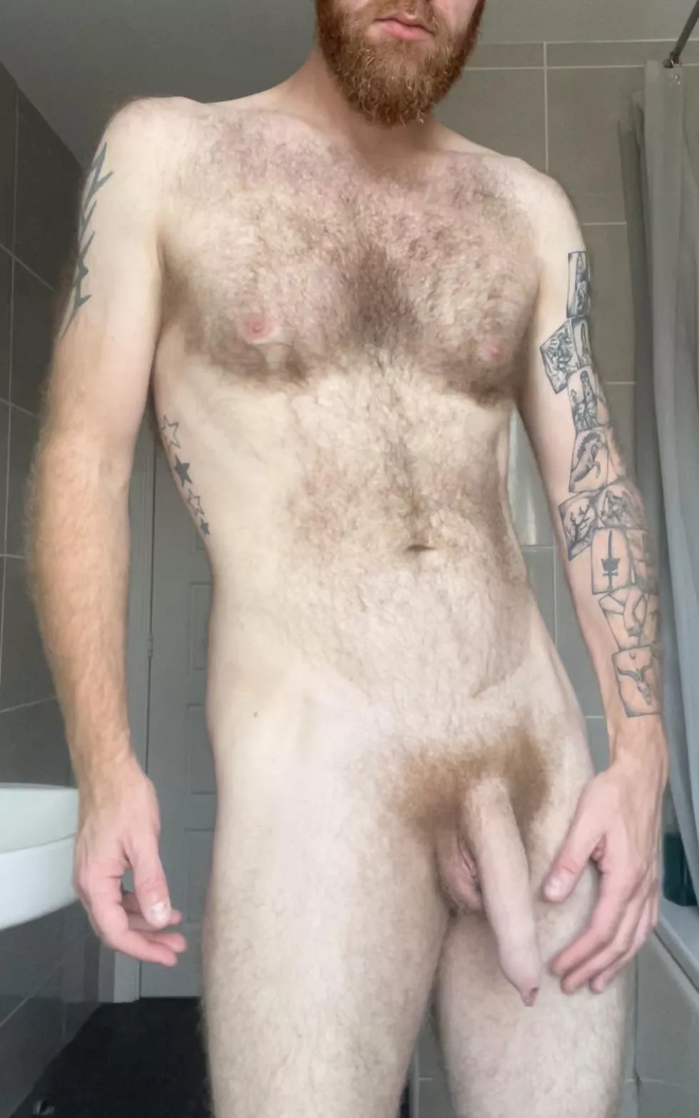 Just an average guy posting nudes! posted by gbrad1983