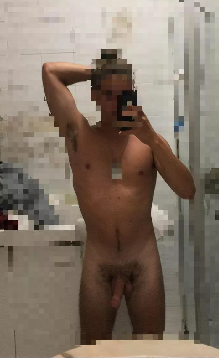 Just an average guy who wants his prostate to be fucked!! [m] posted by openyourlegsandmind