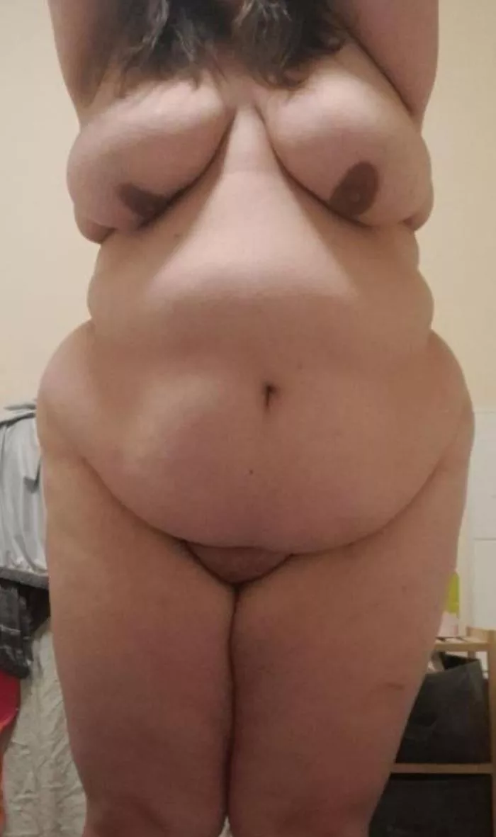 Just another chubby gal saying hi posted by kayleighx88