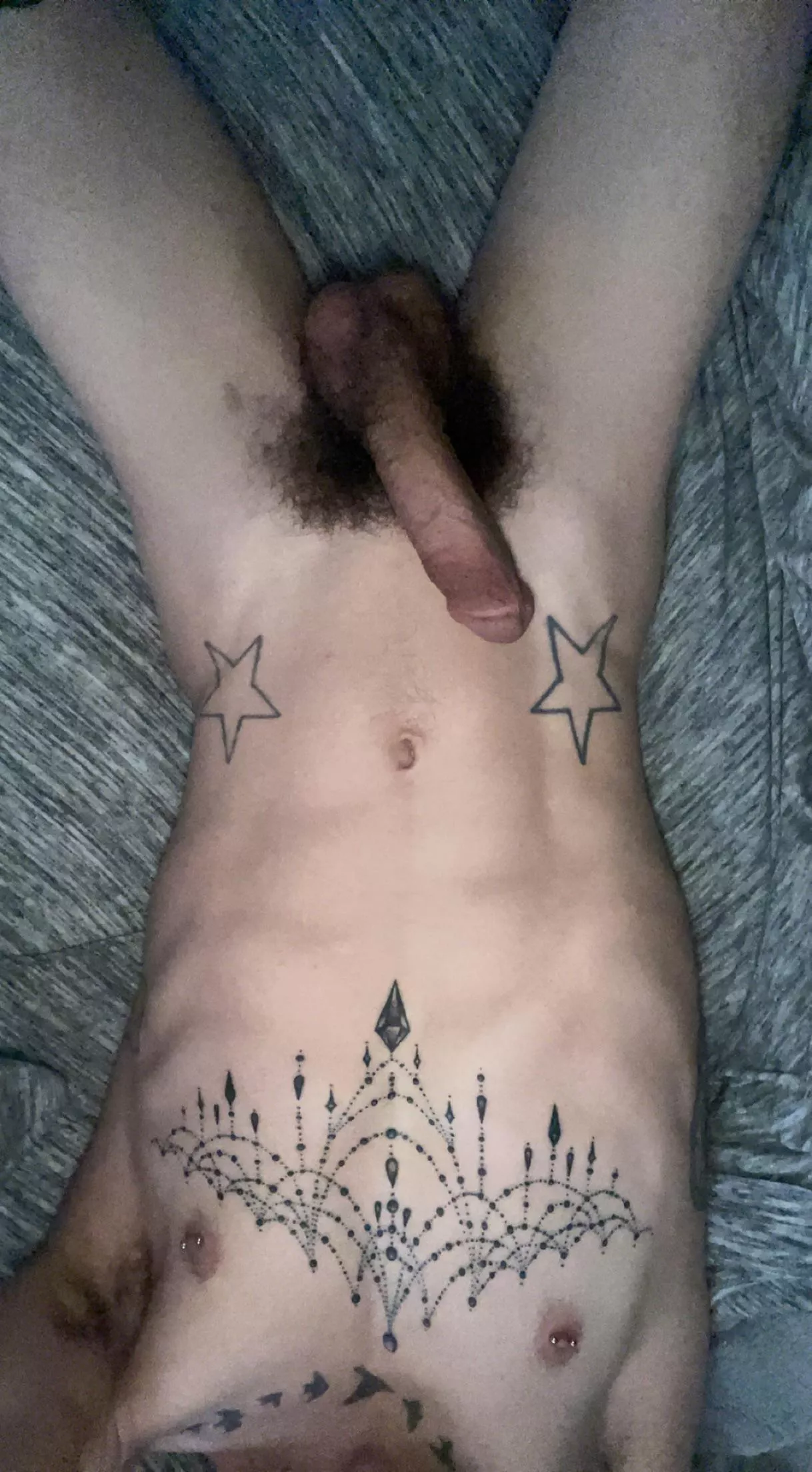 Just bored and lazy in bed 33 m gay htx stoner horny posted by littleloverobot